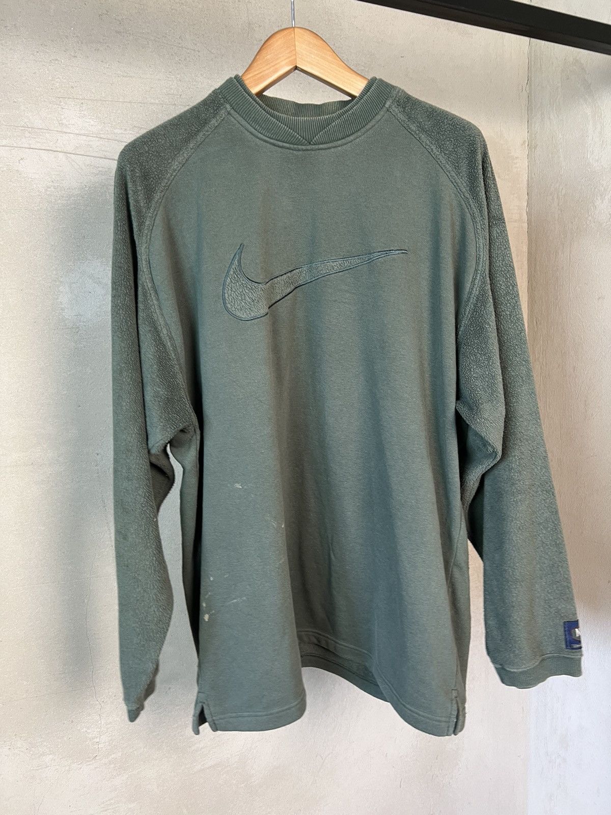 Nike × Vintage Vintage Nike 90’s Sweatshirt Big Swoosh Logo Size US L / EU 52-54 / 3 - 3 Thumbnail