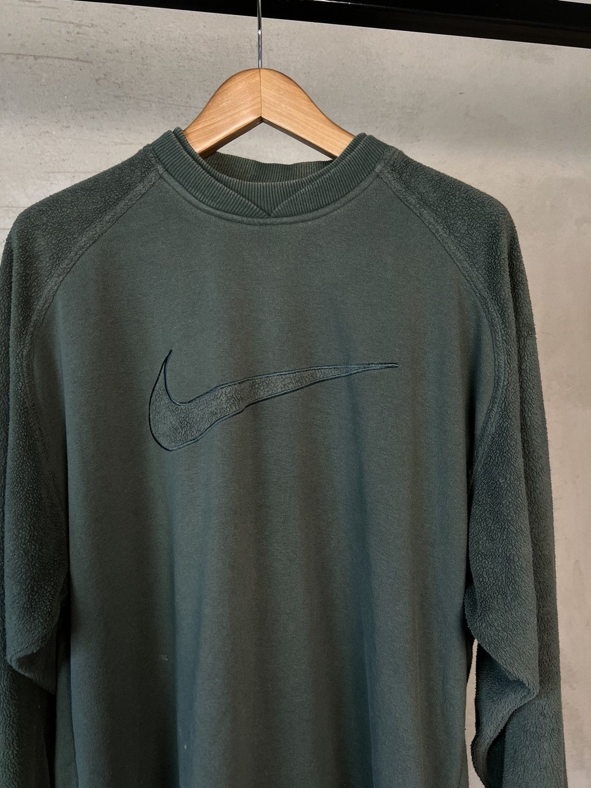 Nike × Vintage Vintage Nike 90’s Sweatshirt Big Swoosh Logo Size US L / EU 52-54 / 3 - 1 Thumbnail