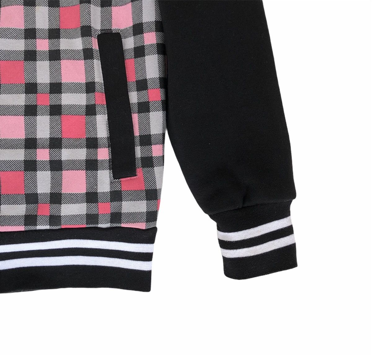 Cartoon Network One Piece Embroidered Logo With Lined Quilted Jacket Size US M / EU 48-50 / 2 - 12 Thumbnail