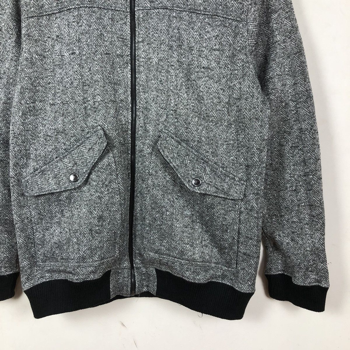Japanese Brand ILLS ZIPPER VARSITY JACKET Size US XL / EU 56 / 4 - 5 Thumbnail