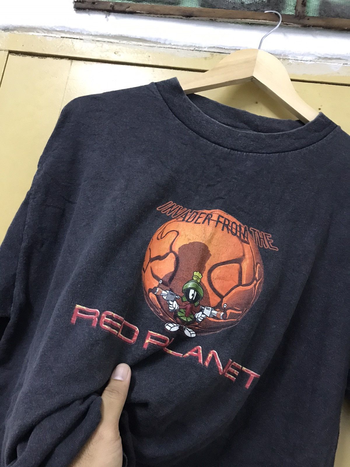 Vintage Vintage 90s Movie Tazmania Invader From The Red Planet Tees Size US L / EU 52-54 / 3 - 13 Thumbnail