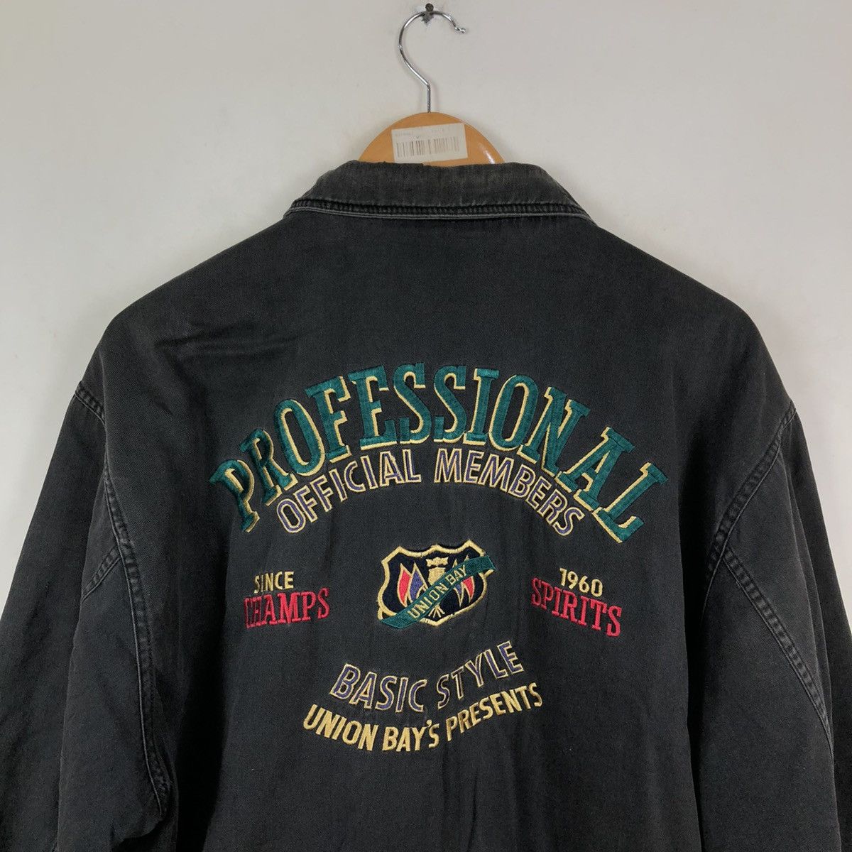 Japanese Brand VINTAGE BIGLOGO EMBROIDERY UNIONBAY'S PRESENT BOMBER JACKET Size US L / EU 52-54 / 3 - 11 Thumbnail