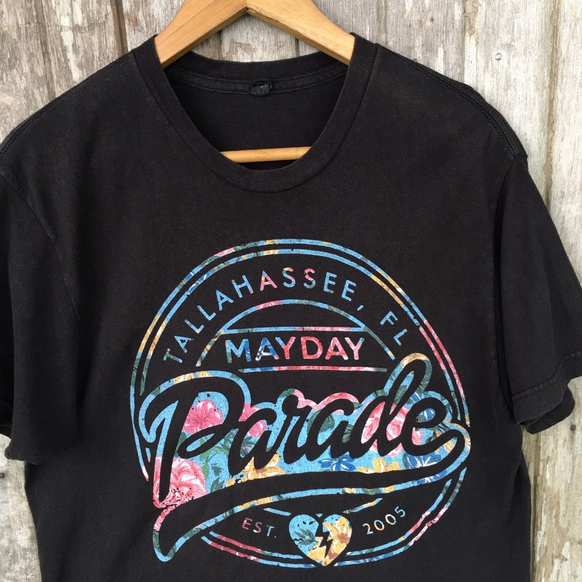 Band Tees Thrashed Faded Mayday Parade Band ERD GRUNGE PUNK BAND TEE Size US L / EU 52-54 / 3 - 2 Thumbnail