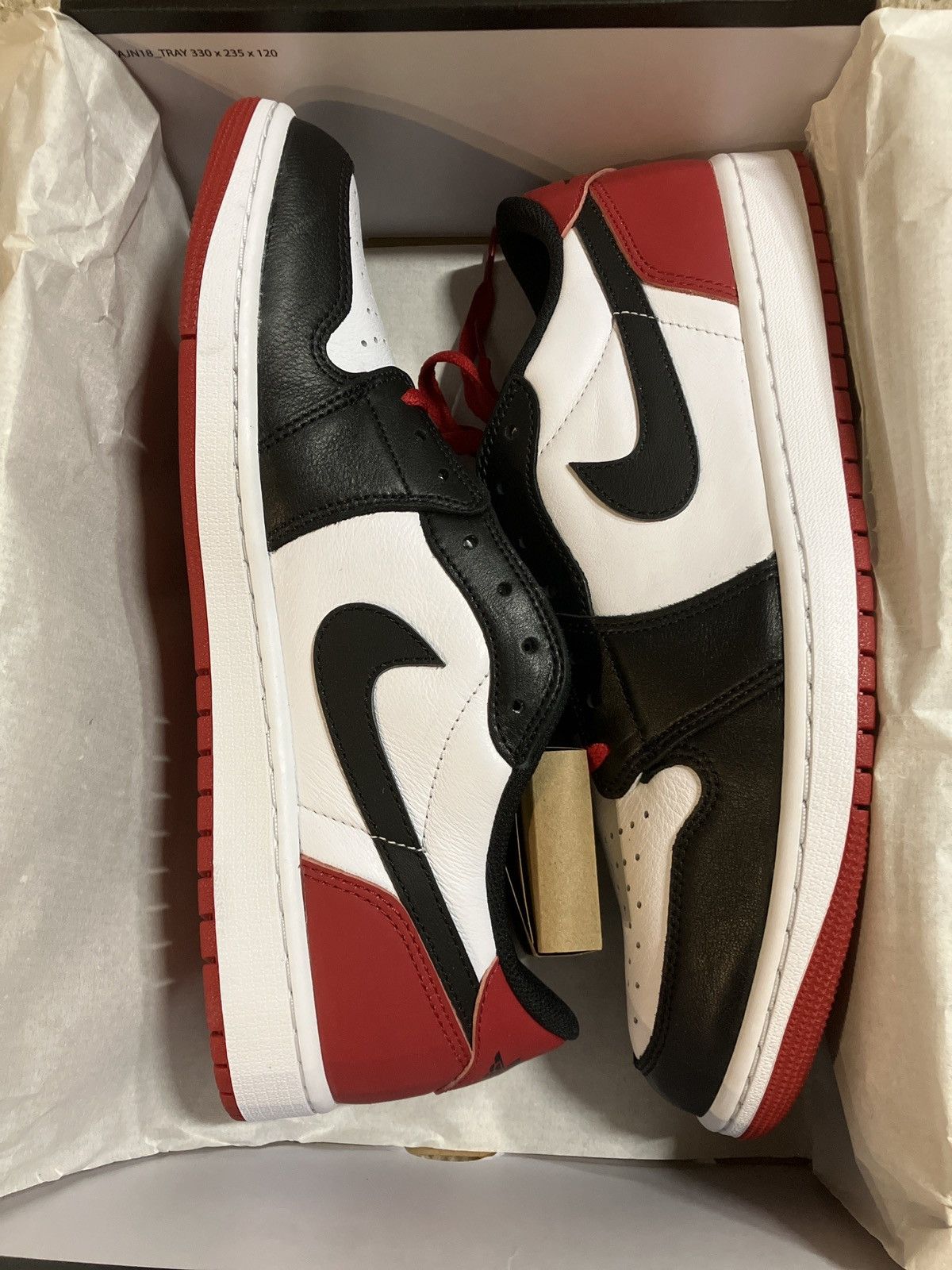 Jordan Brand × Nike Air Jordan 1 Retro Low Black Toe Size US 11.5 / EU 44-45 - 1 Thumbnail