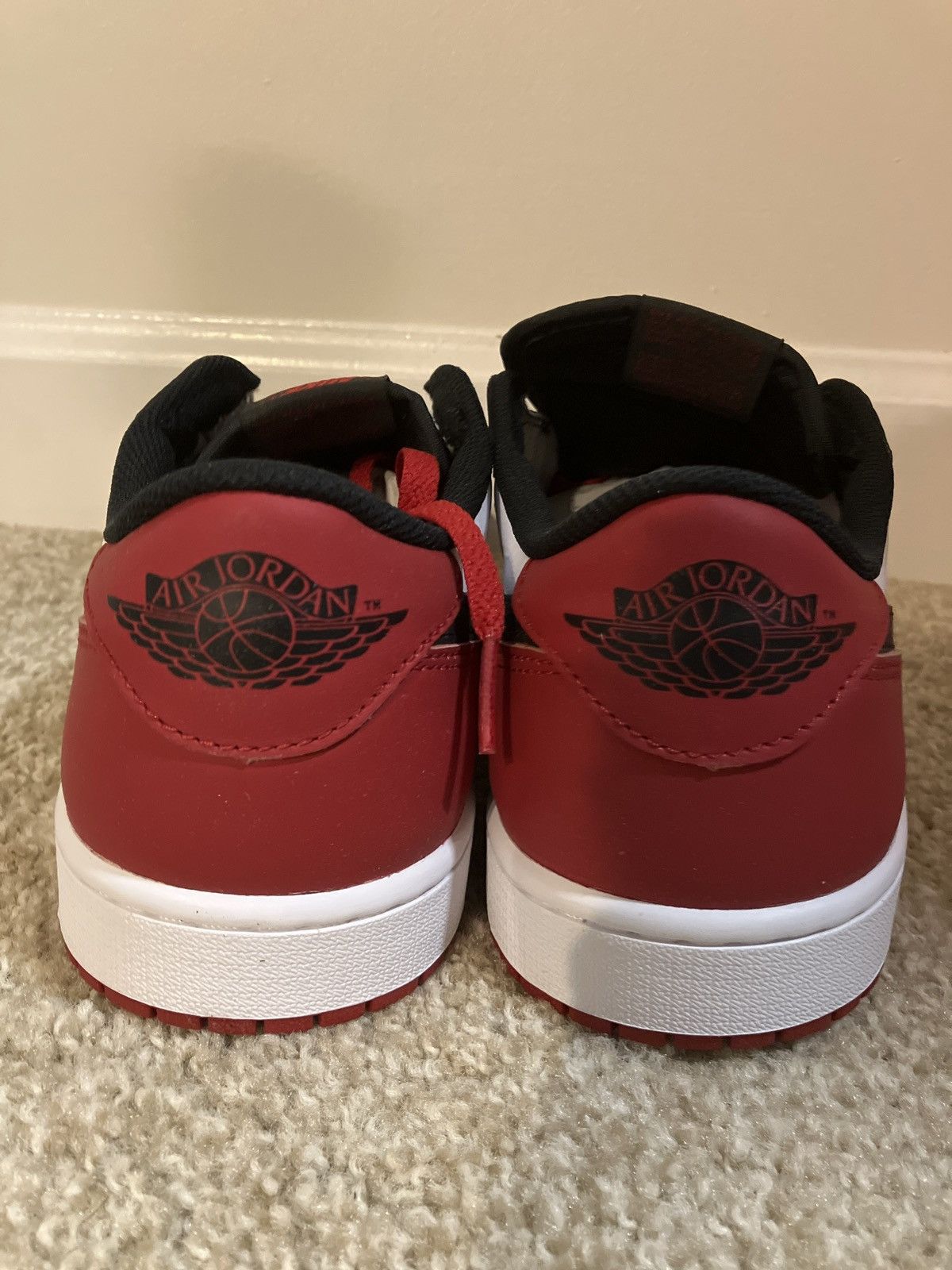 Jordan Brand × Nike Air Jordan 1 Retro Low Black Toe Size US 11.5 / EU 44-45 - 4 Thumbnail