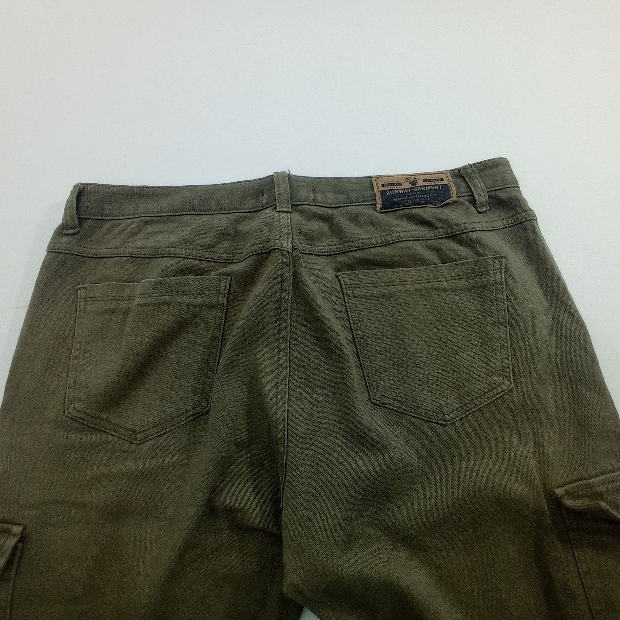 Other Runway Garment Cargo Pants Size US 35 - 9 Thumbnail