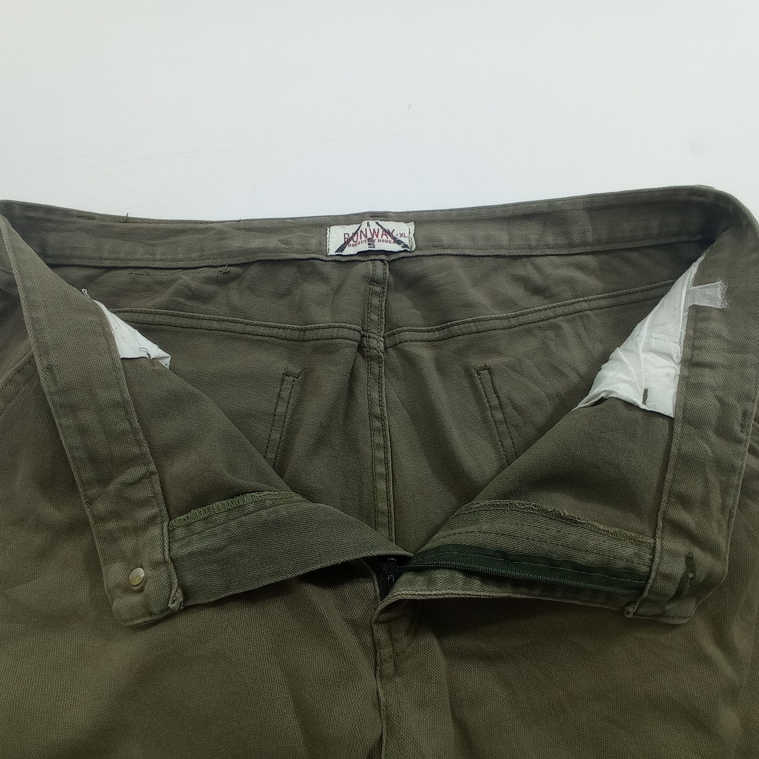 Other Runway Garment Cargo Pants Size US 35 - 6 Thumbnail