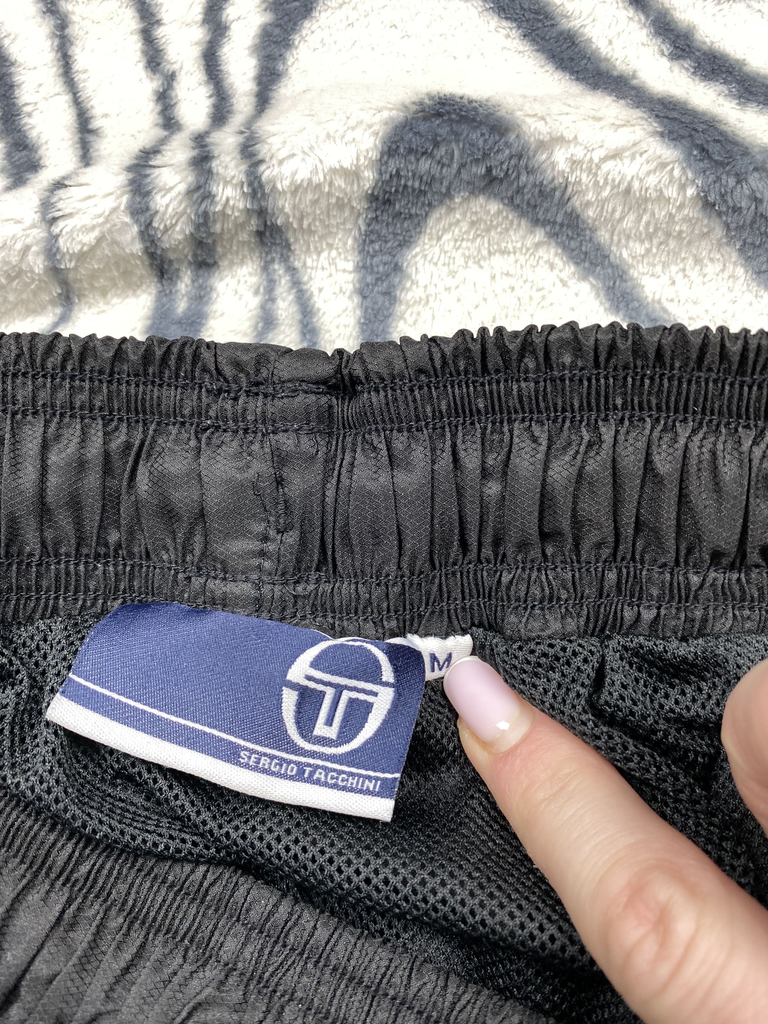 Sergio Tacchini Sergio Tacchini Vintage Mens Nylon Shorts Y2K Size US 32 / EU 48 - 4 Thumbnail