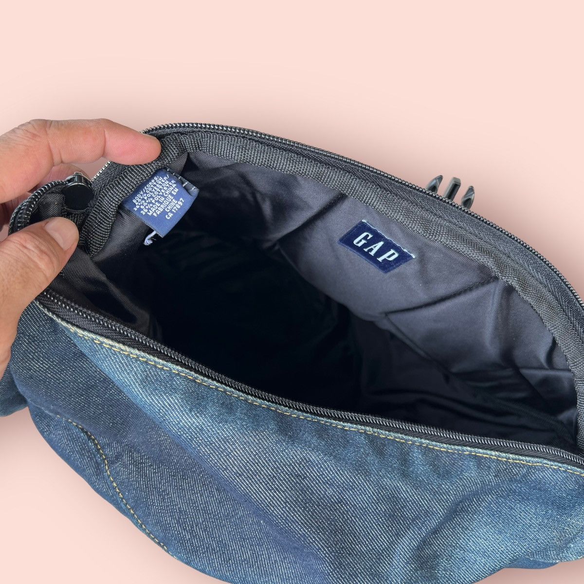 Gap × Japanese Brand × Vintage VINTAGE GAP DENIM CROSSBODY BODYBAG Size ONE SIZE - 16 Thumbnail
