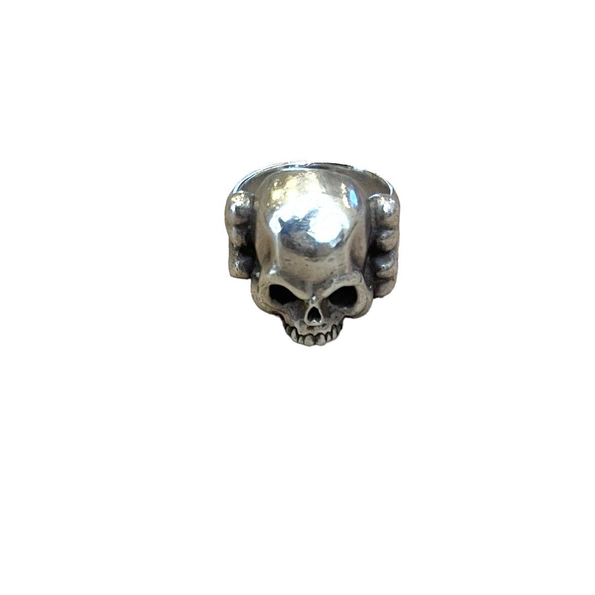 image of Undercover Early 2000S Skull And Crossbone Ring in Silver, Men's