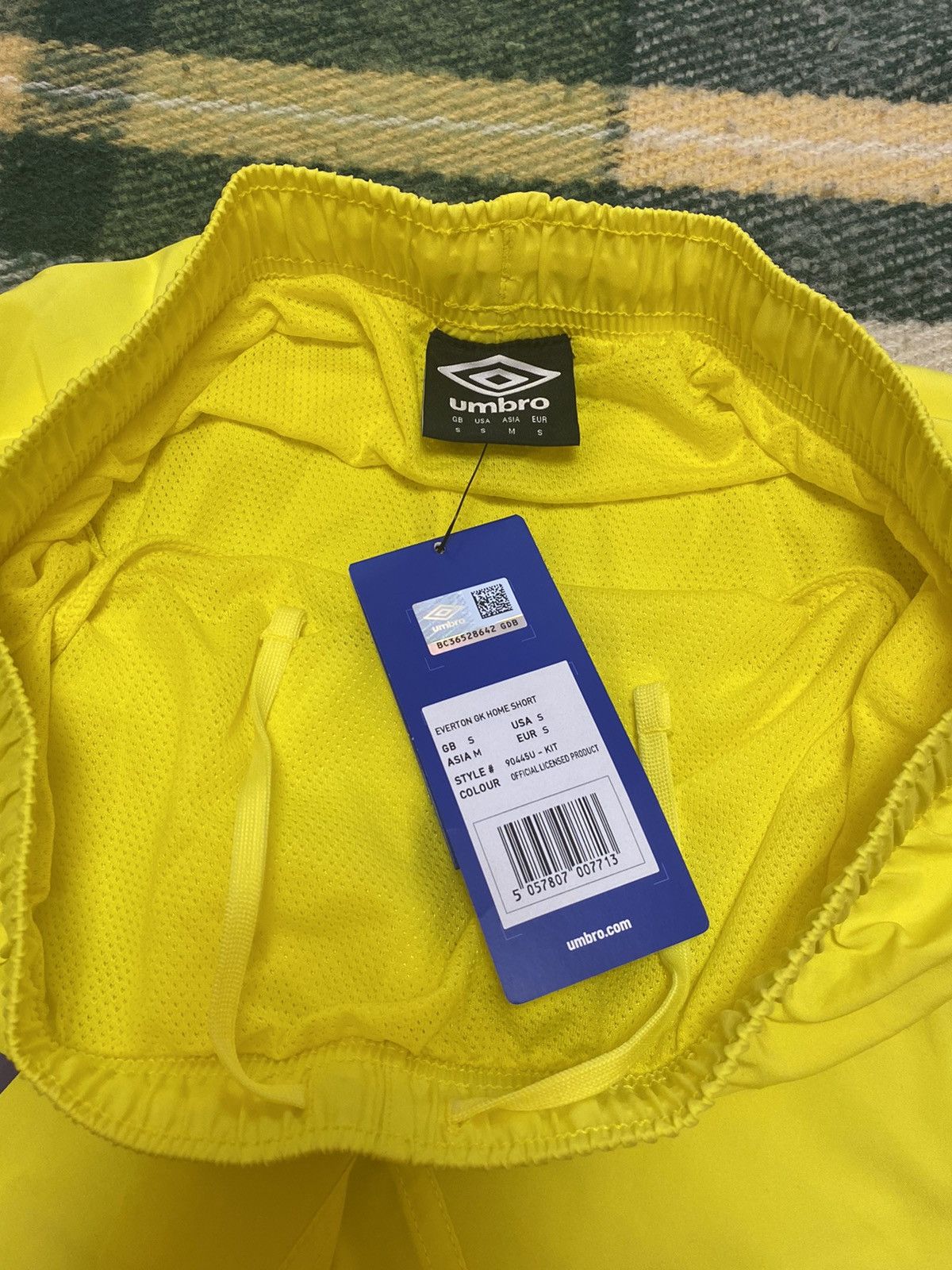 Umbro Vintage Everton Umbro shorts football style size S Size US 30 / EU 46 - 3 Thumbnail