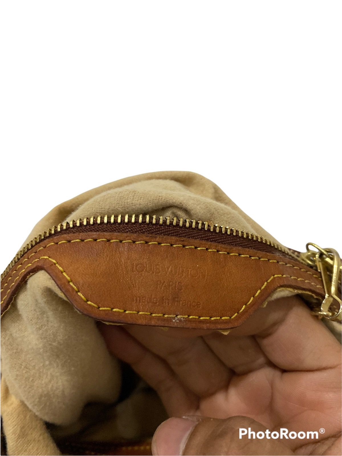 Louis Vuitton Authentic 2000 VI0060 Louis Vuitton PM Bucket Bag Size ONE SIZE - 14 Thumbnail
