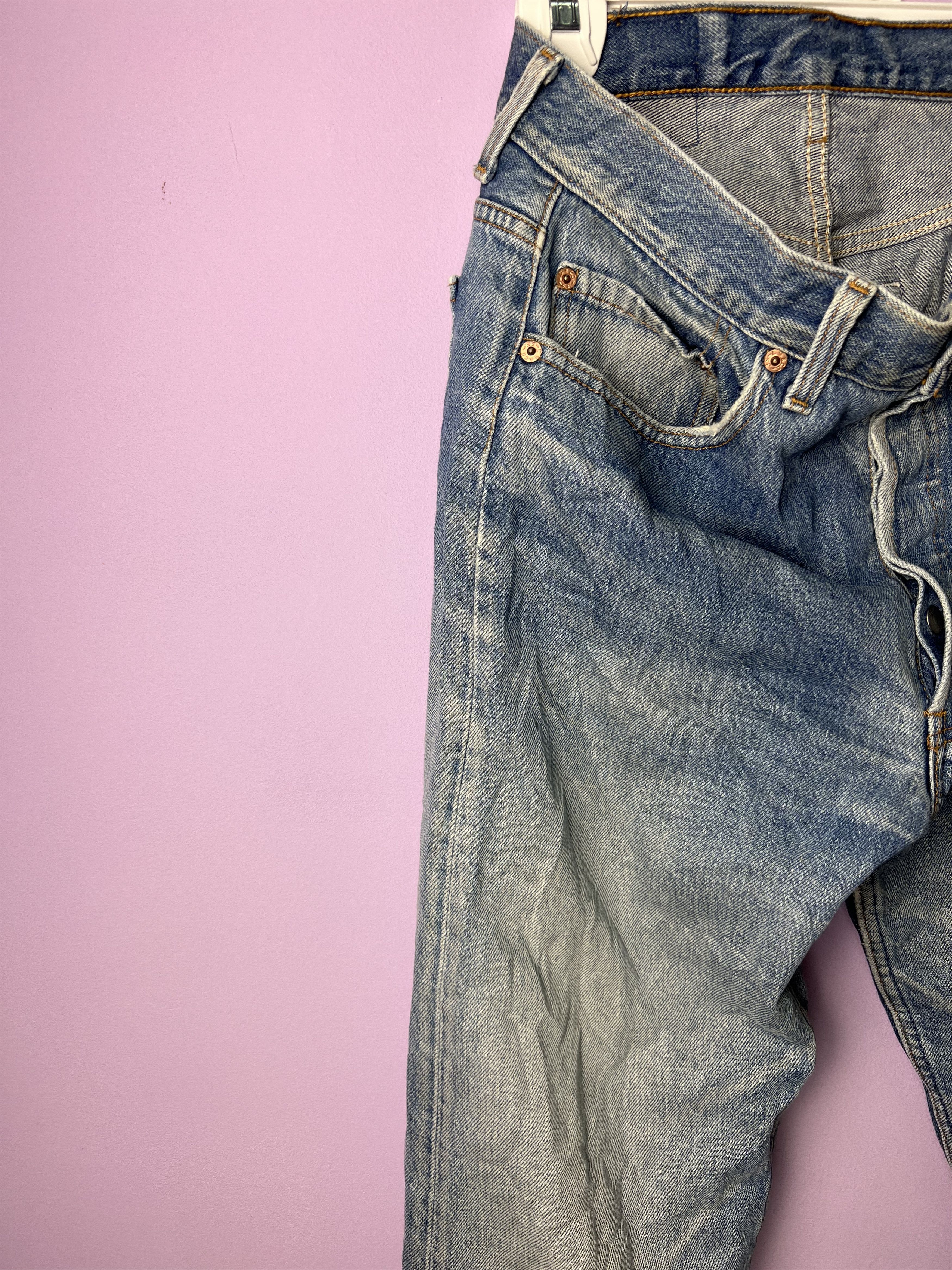 Levi's Vintage Clothing 🔥Vintage Levis 501 Distressed Denim Size US 32 / EU 48 - 5 Thumbnail