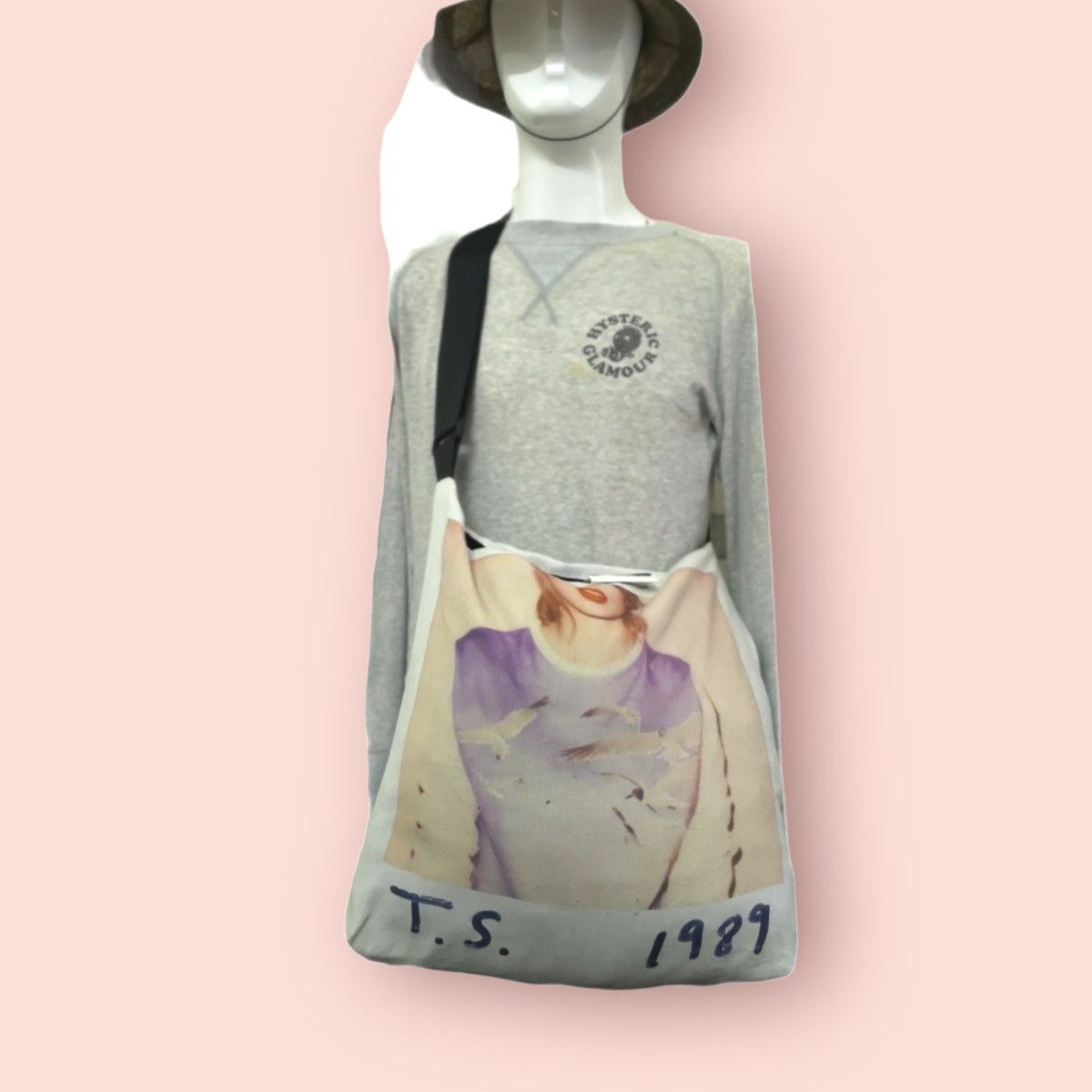 Other TAYLOR SWIFT 1989 ALBUM COVER SHOULDER /TOTE BAG Size ONE SIZE - 7 Thumbnail