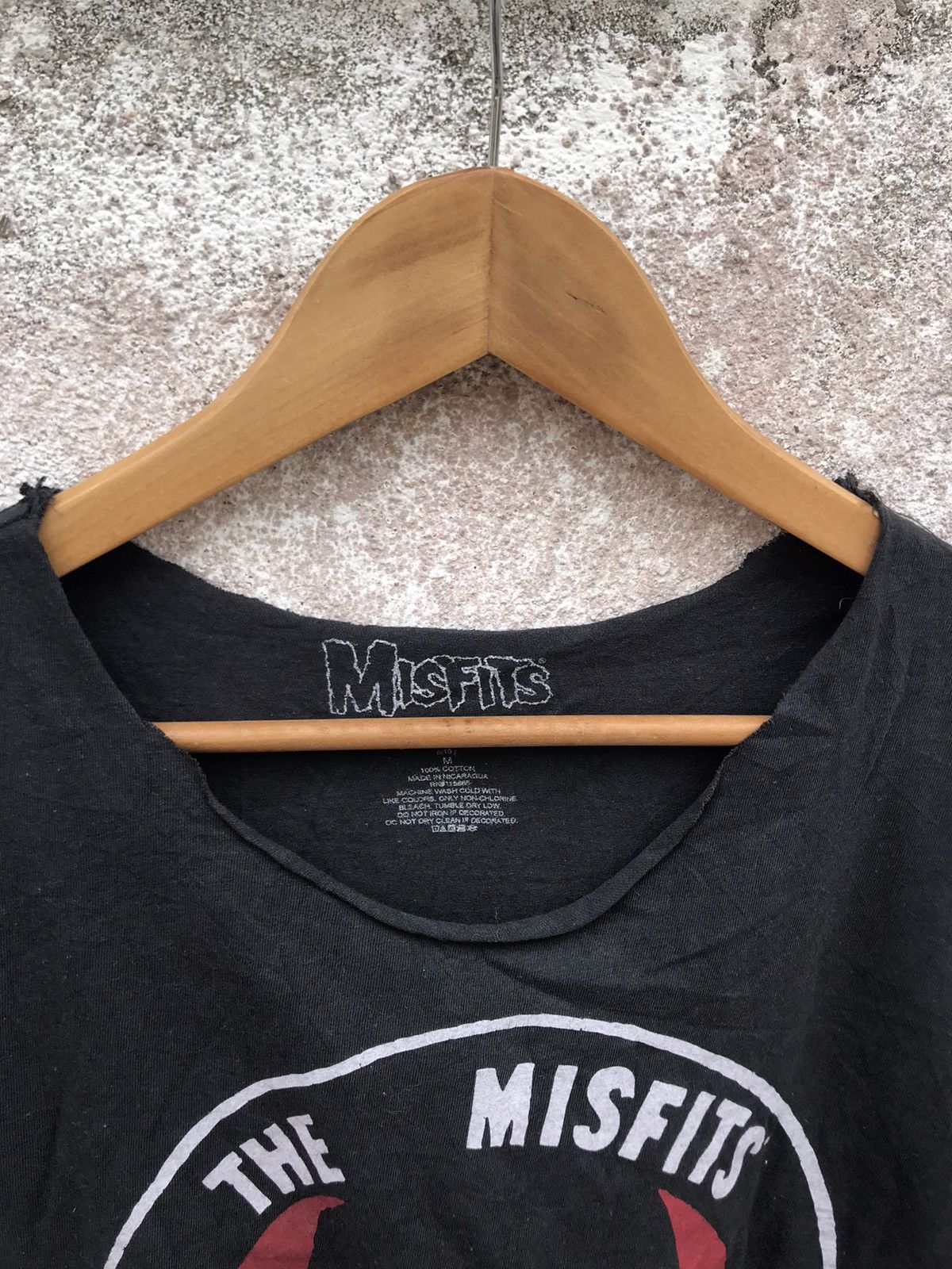 Band Tees Band Misfit Distressed Tshirt Size US M / EU 48-50 / 2 - 3 Thumbnail