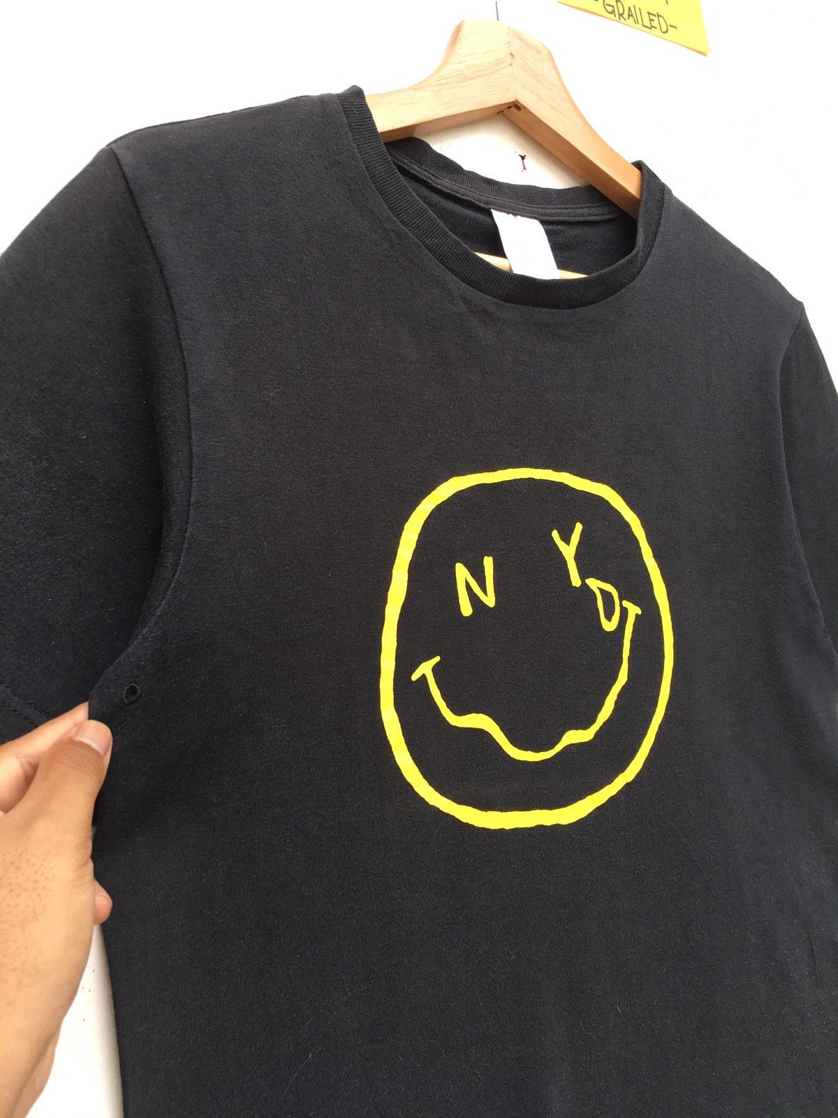 Number (N)ine Rare Number Nine Nirvana Smiley Face Tshirt Size US S / EU 44-46 / 1 - 11 Thumbnail
