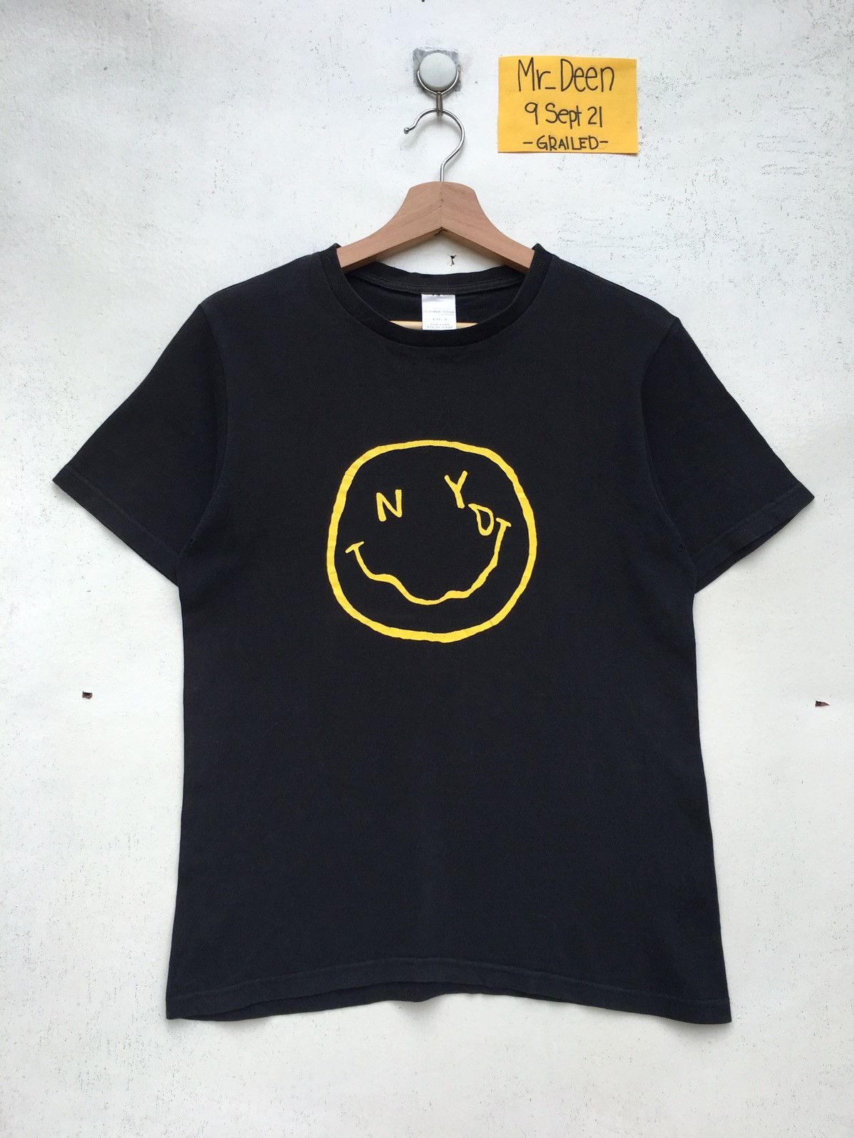 Number (N)ine Rare Number Nine Nirvana Smiley Face Tshirt Size US S / EU 44-46 / 1 - 2 Thumbnail