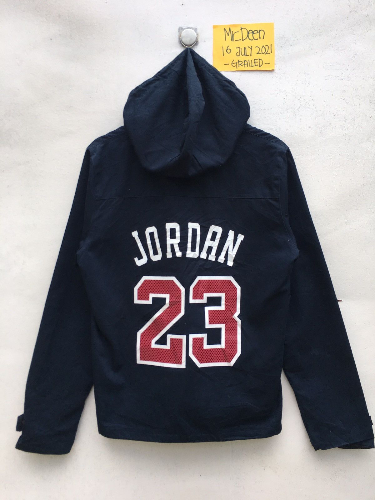 Jordan Brand Vintage Air Jordan Big Logo Hoodie Jacket Nice Design Size US M / EU 48-50 / 2 - 1 Thumbnail