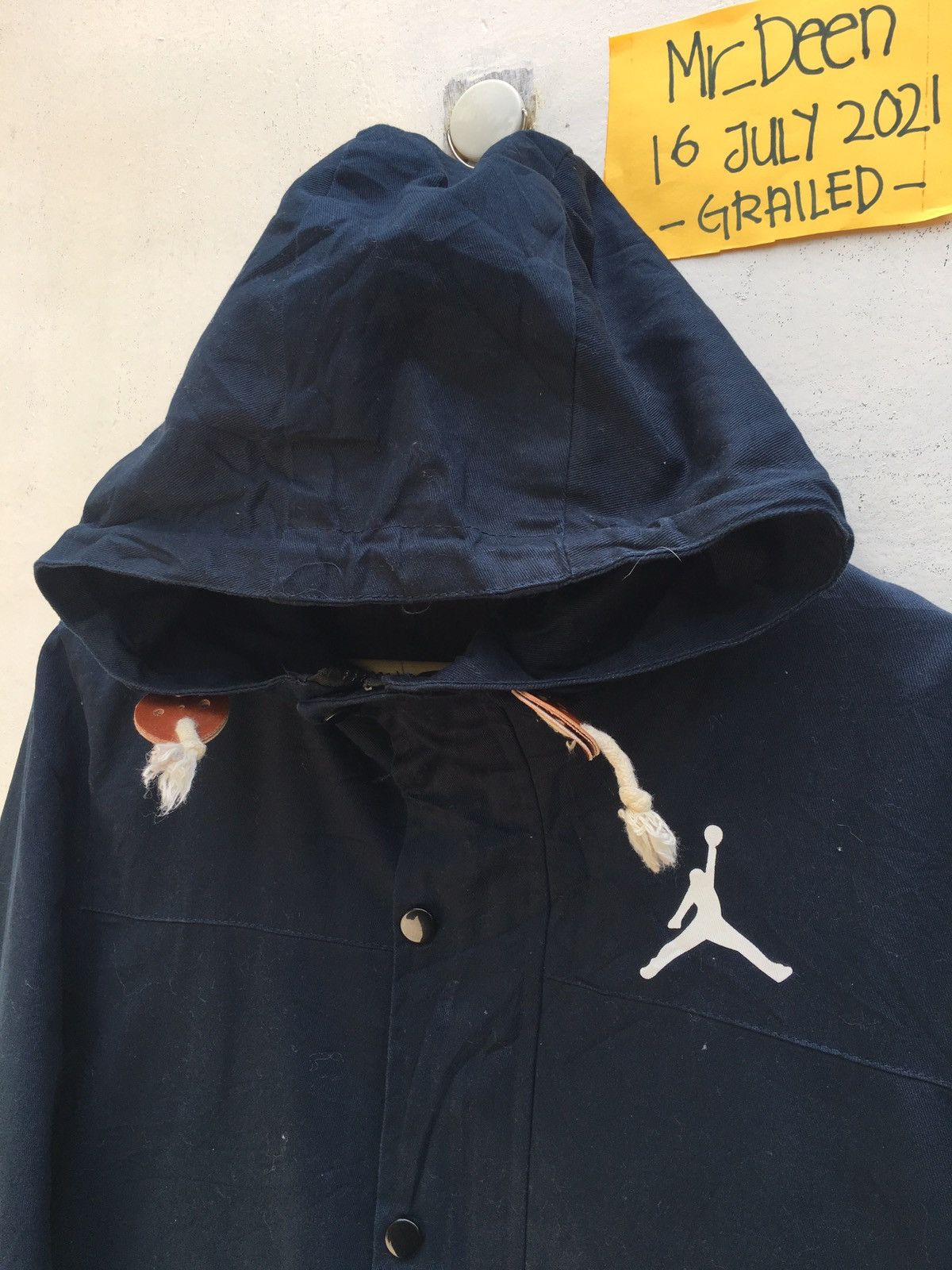 Jordan Brand Vintage Air Jordan Big Logo Hoodie Jacket Nice Design Size US M / EU 48-50 / 2 - 12 Thumbnail