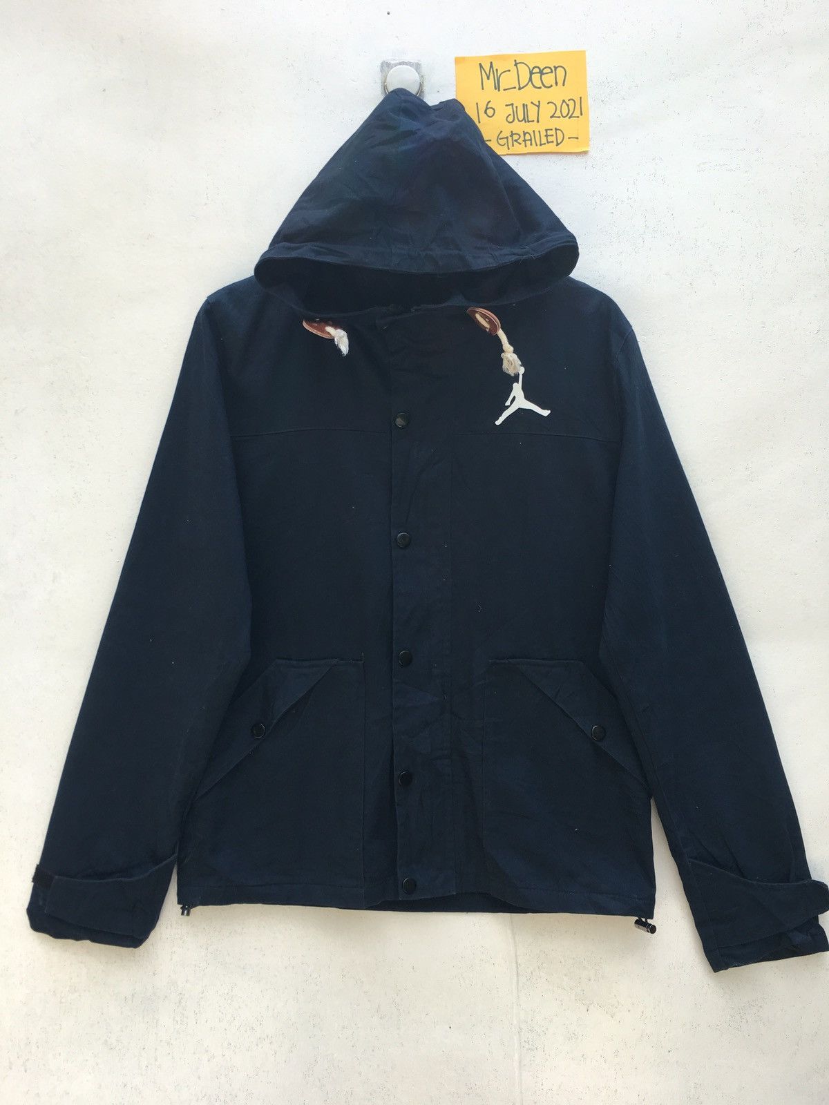 Jordan Brand Vintage Air Jordan Big Logo Hoodie Jacket Nice Design Size US M / EU 48-50 / 2 - 14 Thumbnail