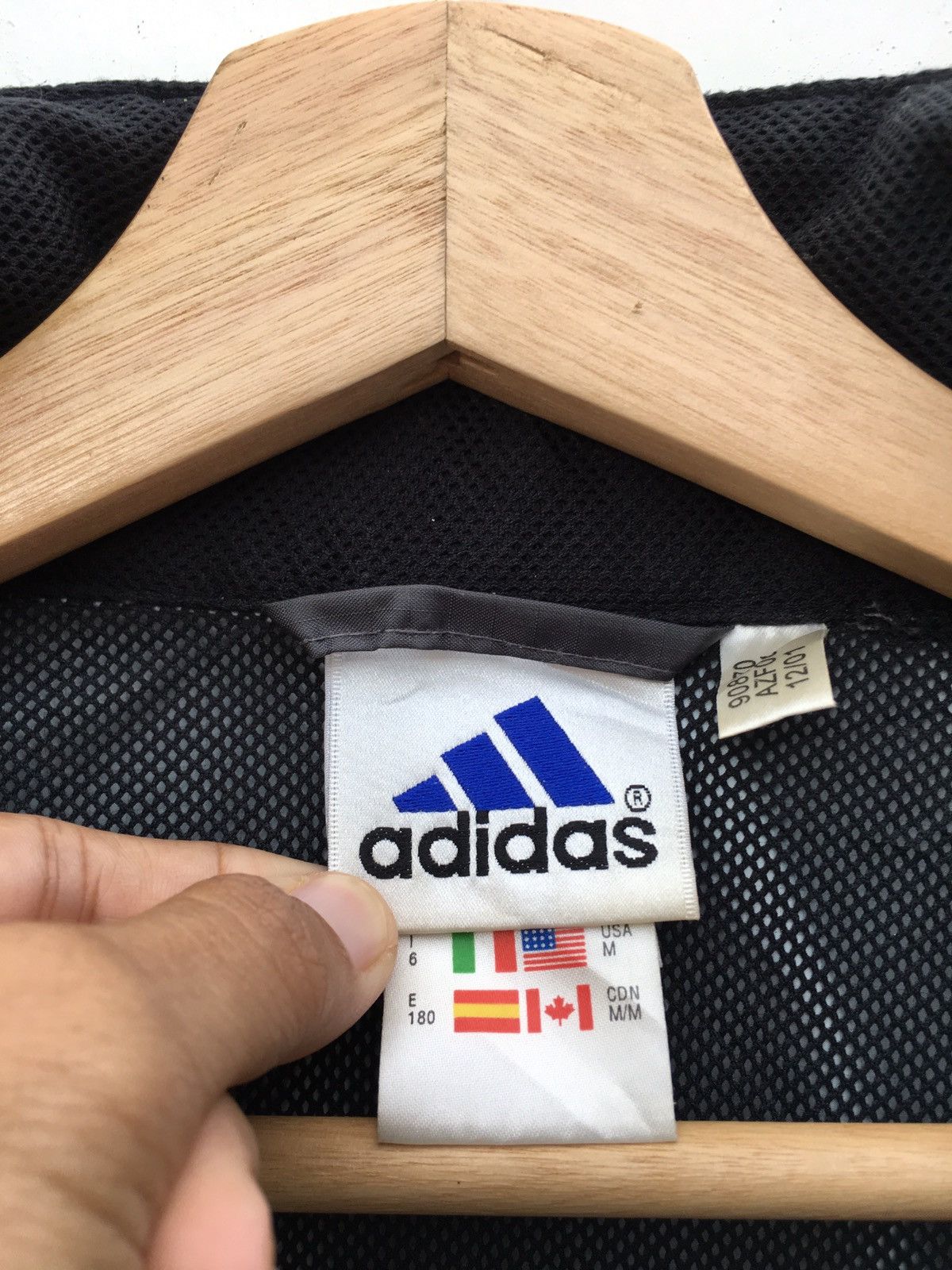 Adidas Vintage ADIDAS Deutscher Fussball Bund Light Jacket Germany Size US M / EU 48-50 / 2 - 9 Thumbnail