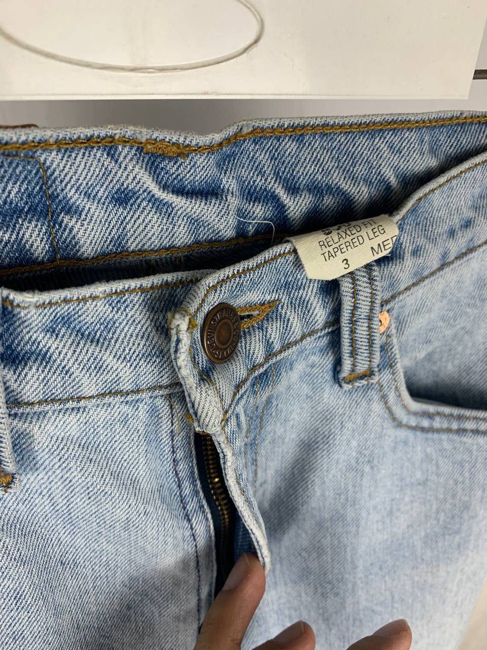 Levi's Vintage Levi's 550 Light Washed Denim Size W25 Women Size 25" / US 0 / IT 36 - 15 Thumbnail