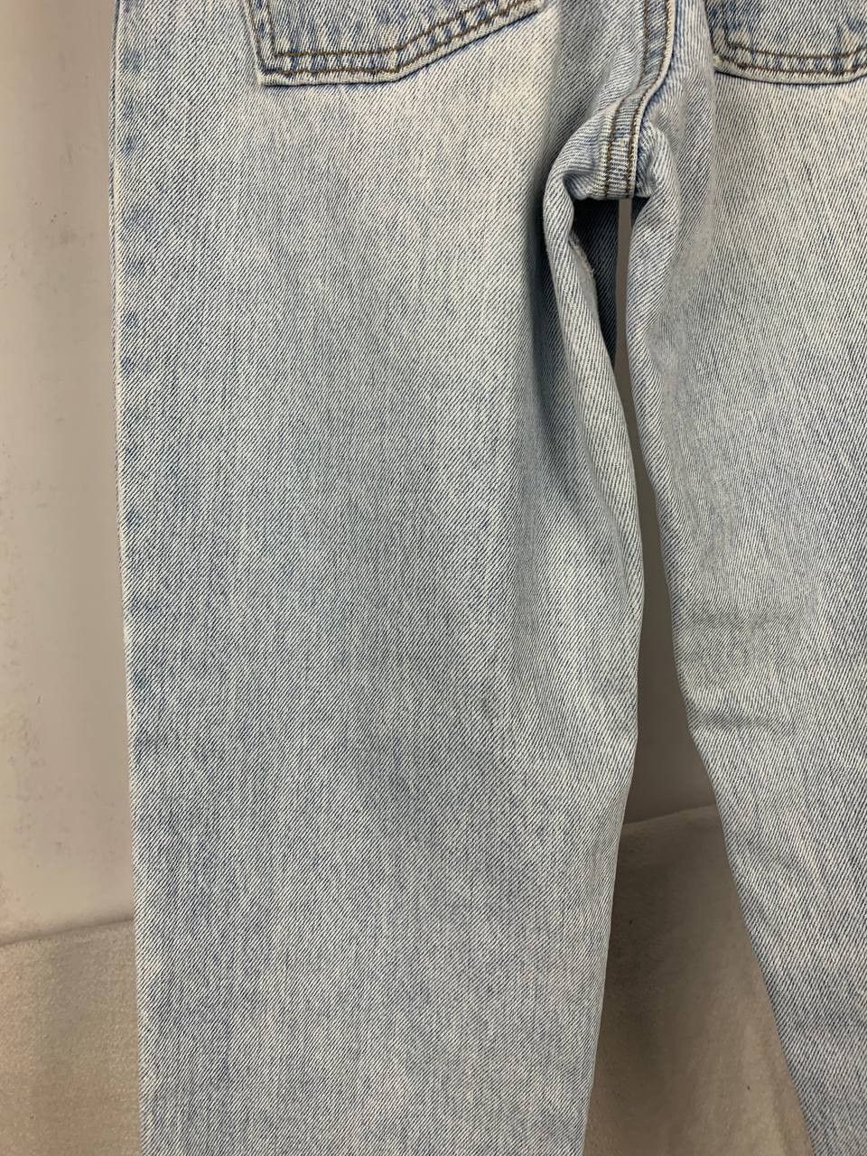 Levi's Vintage Levi's 550 Light Washed Denim Size W25 Women Size 25" / US 0 / IT 36 - 13 Thumbnail