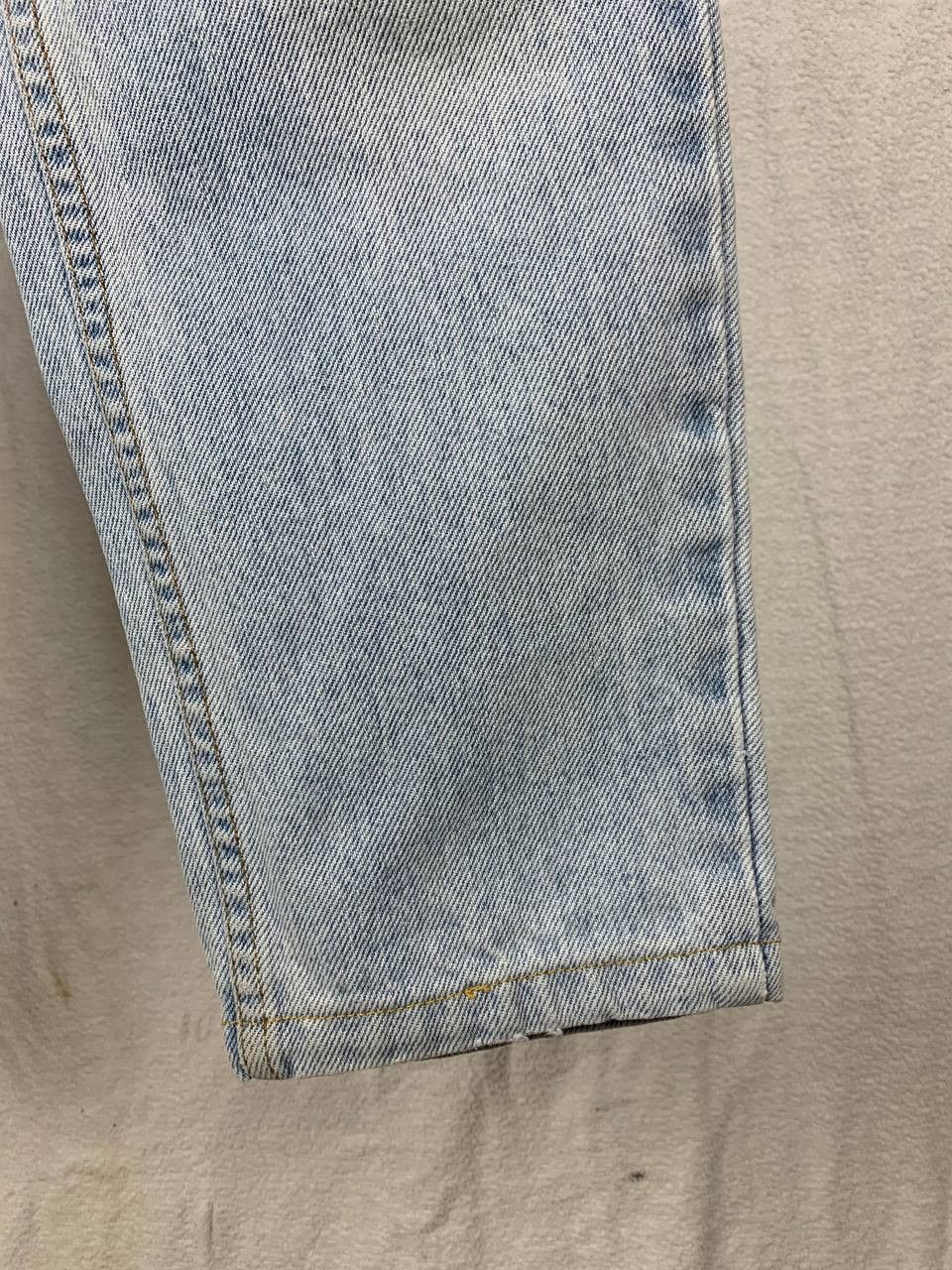Levi's Vintage Levi's 550 Light Washed Denim Size W25 Women Size 25" / US 0 / IT 36 - 5 Thumbnail
