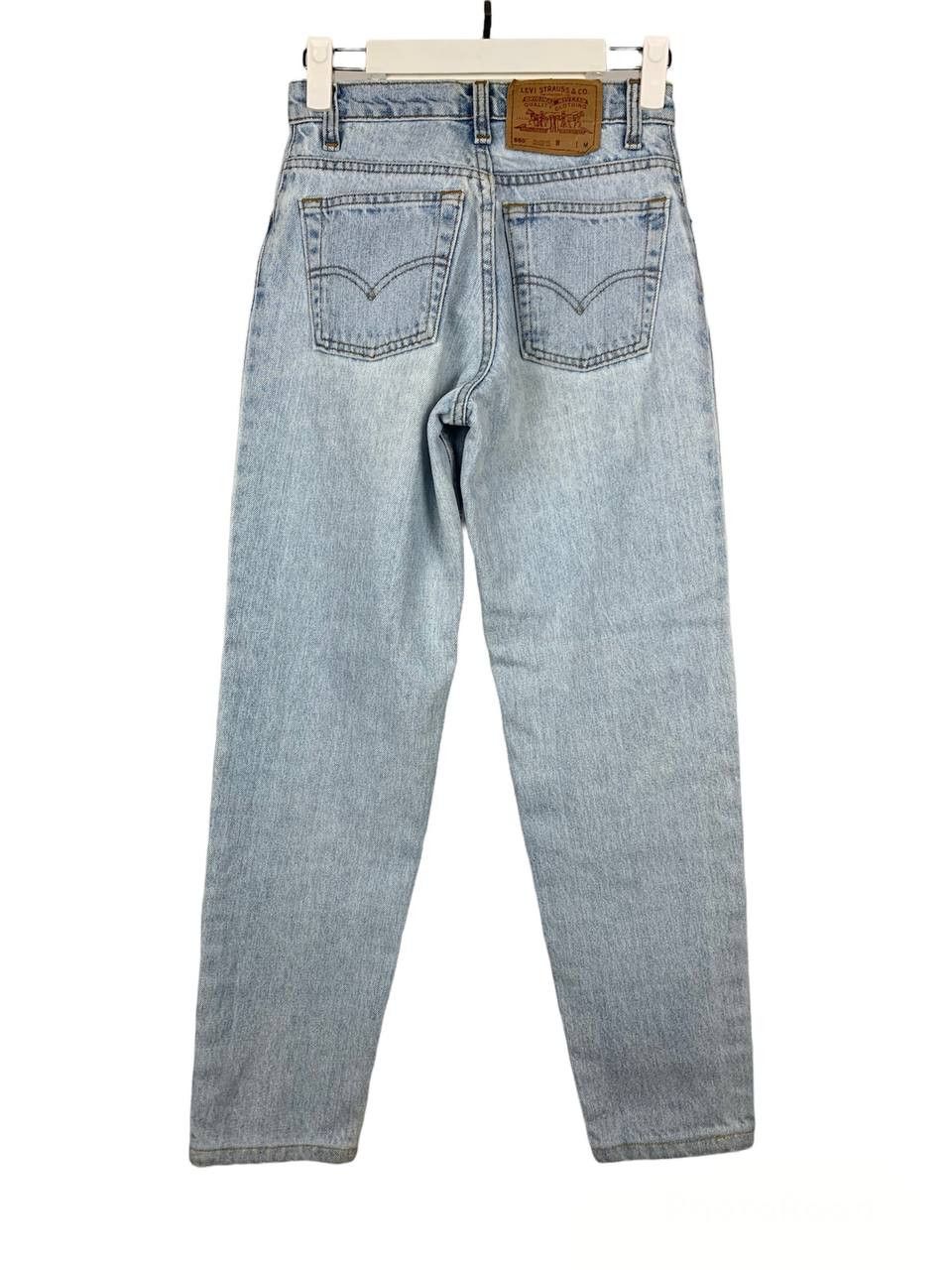 Levi's Vintage Levi's 550 Light Washed Denim Size W25 Women Size 25" / US 0 / IT 36 - 2 Thumbnail