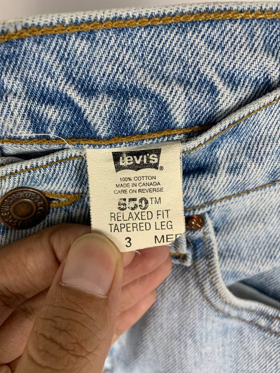 Levi's Vintage Levi's 550 Light Washed Denim Size W25 Women Size 25" / US 0 / IT 36 - 16 Thumbnail