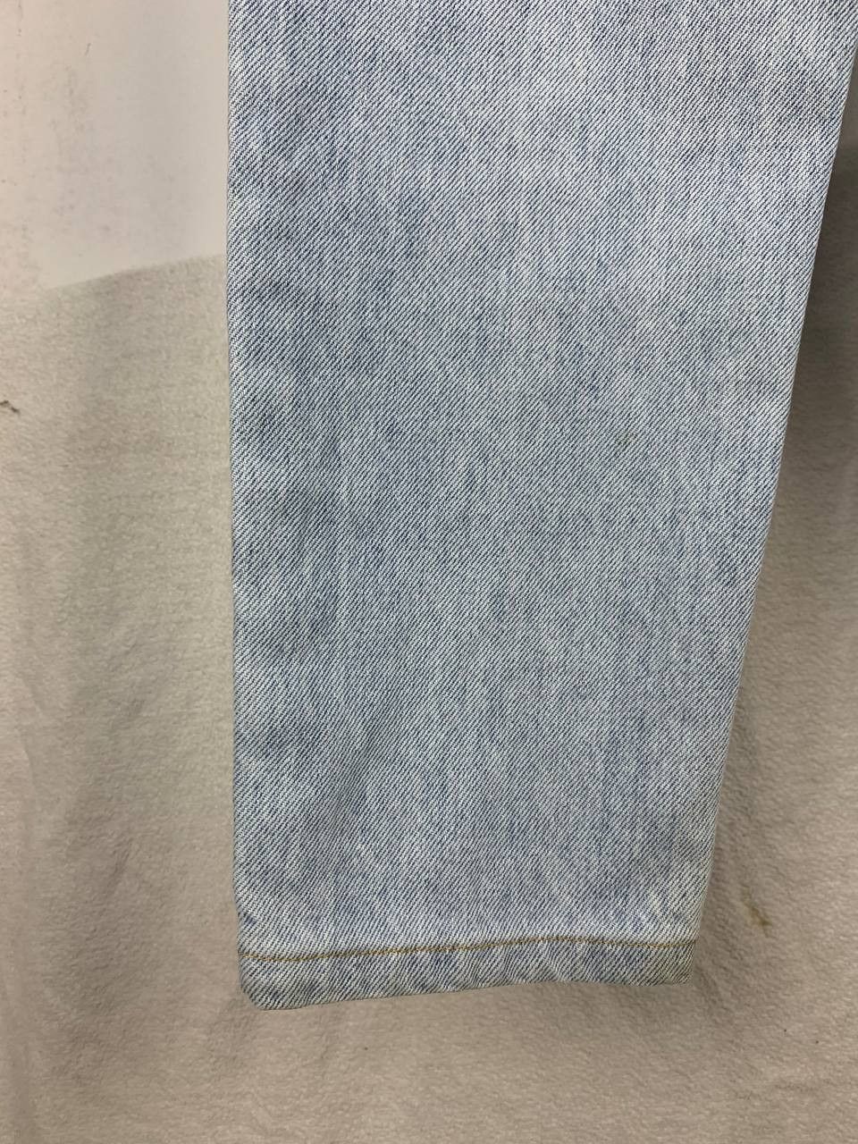 Levi's Vintage Levi's 550 Light Washed Denim Size W25 Women Size 25" / US 0 / IT 36 - 12 Thumbnail