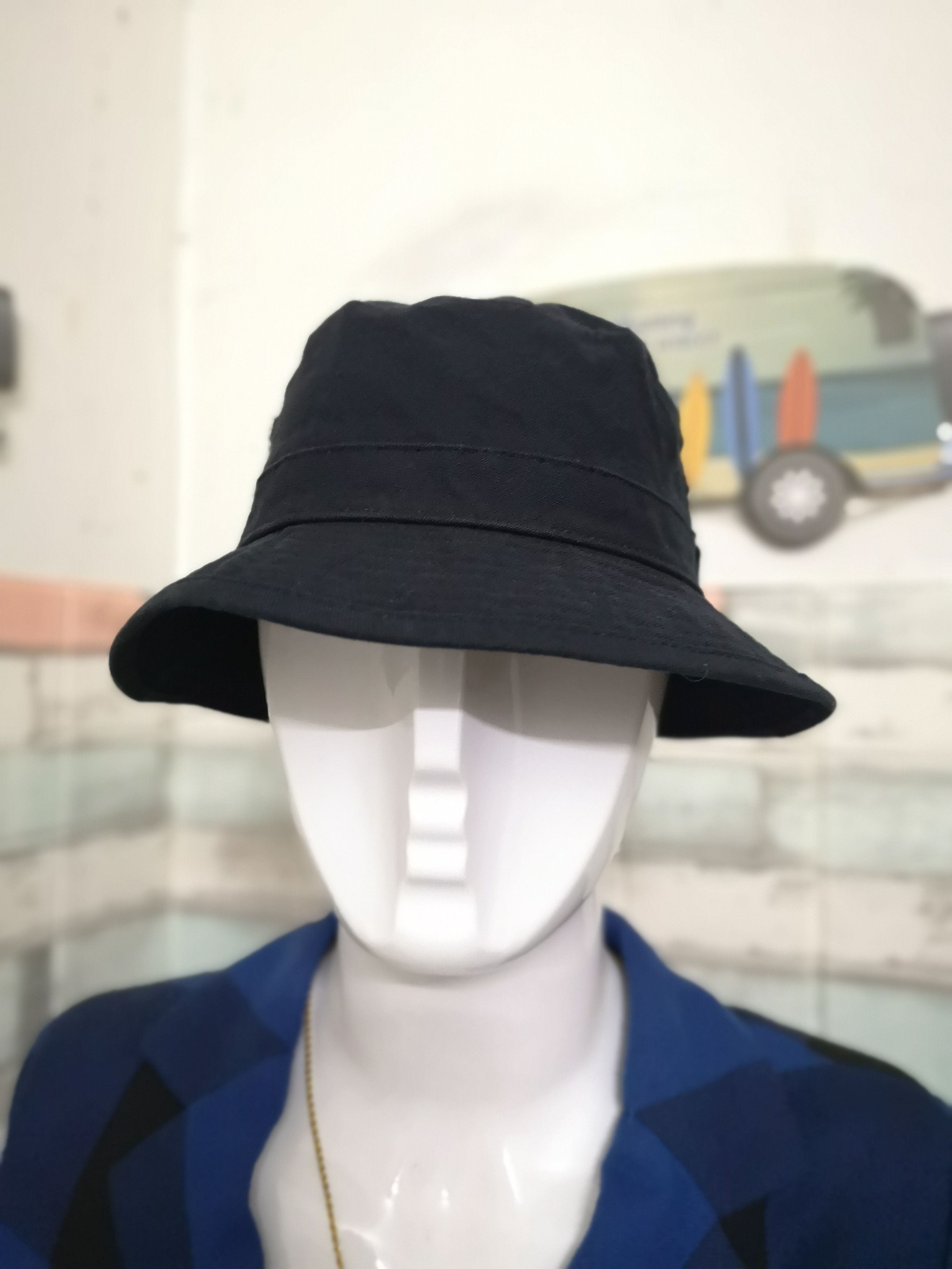 Jean-Michel Basquiat VINTAGE JEAN MICHEL BASQUIAT X UNIQLO BUCKET HAT Size ONE SIZE - 12 Thumbnail