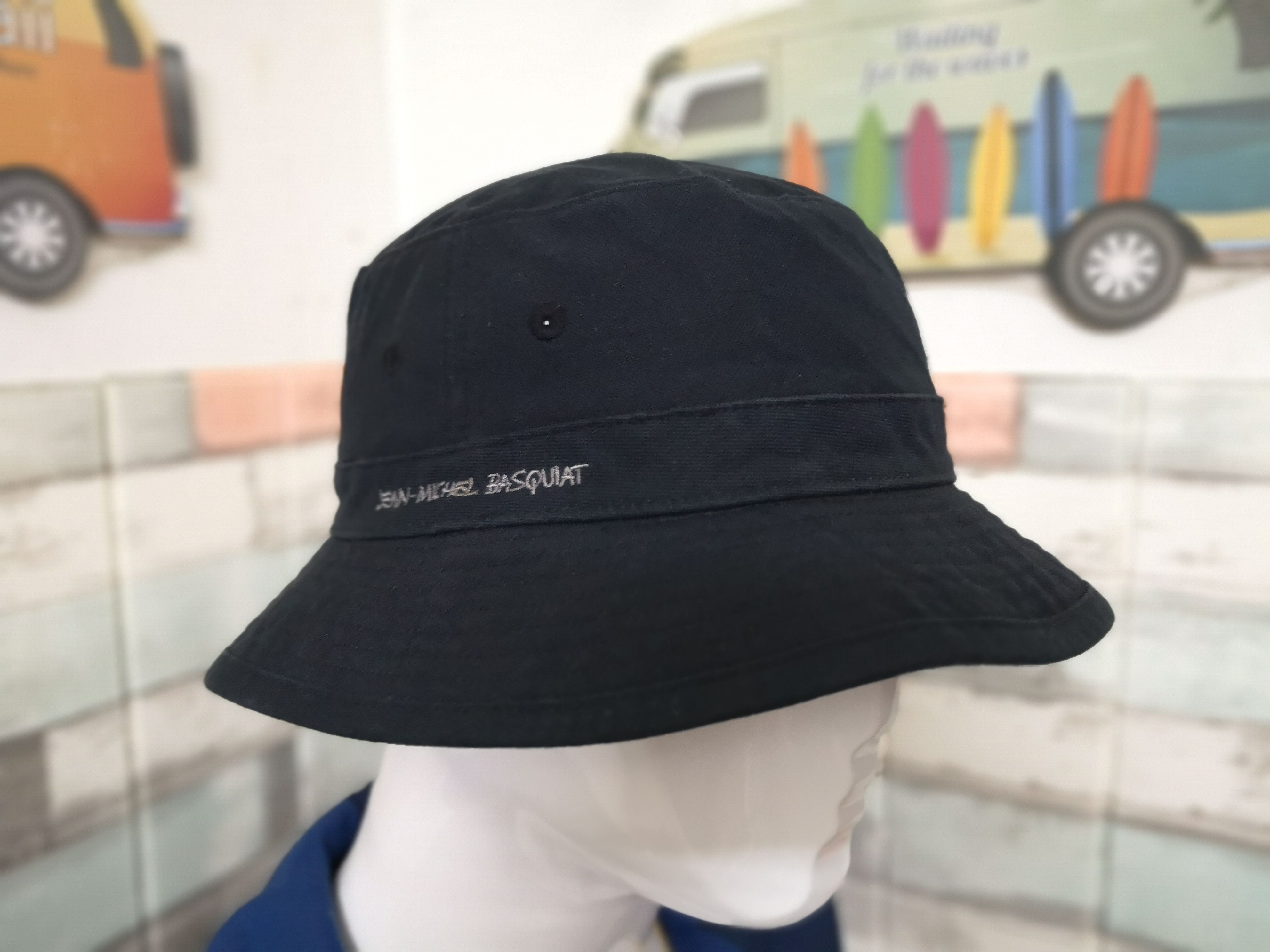 Jean-Michel Basquiat VINTAGE JEAN MICHEL BASQUIAT X UNIQLO BUCKET HAT Size ONE SIZE - 9 Thumbnail