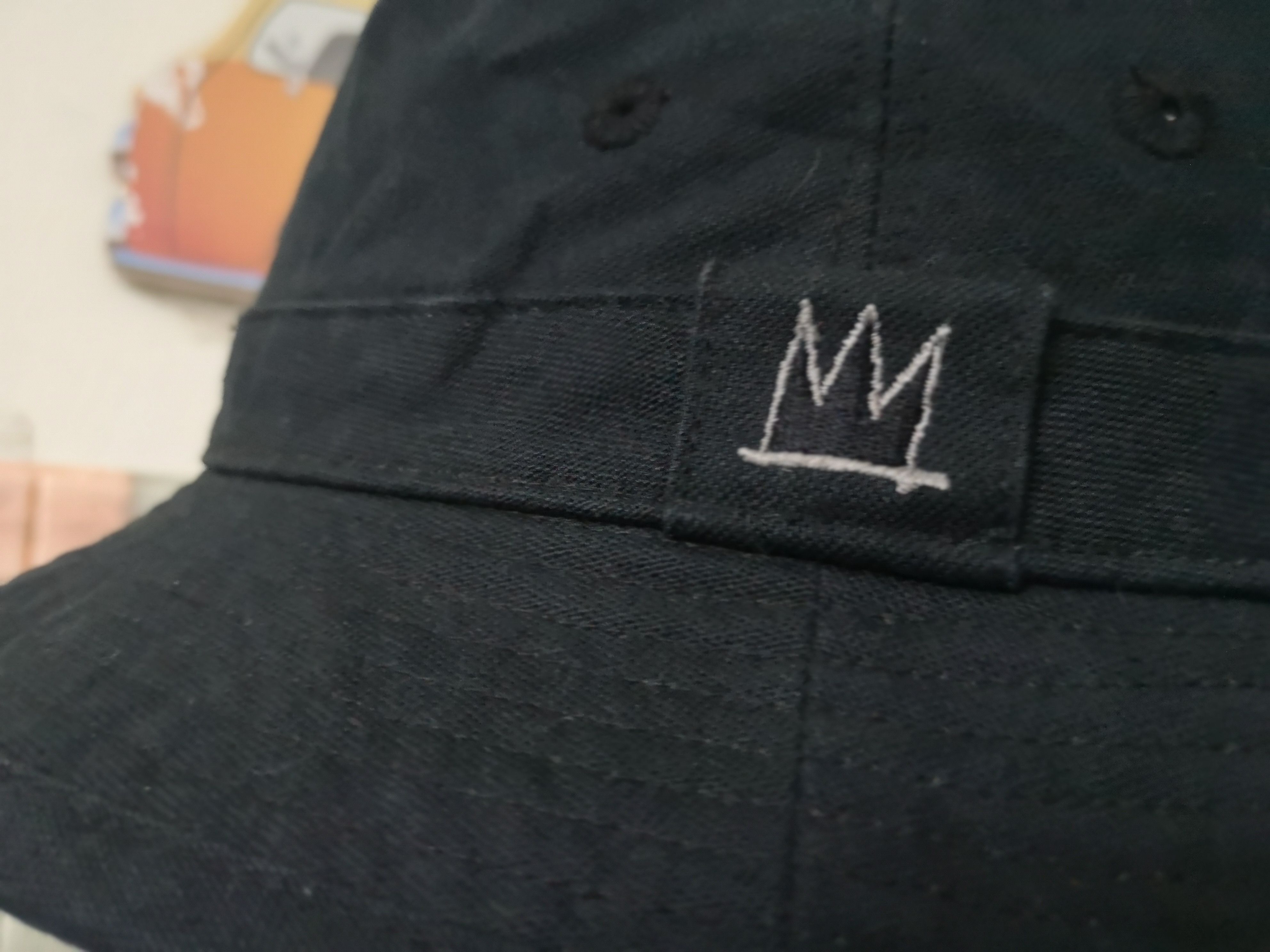 Jean-Michel Basquiat VINTAGE JEAN MICHEL BASQUIAT X UNIQLO BUCKET HAT Size ONE SIZE - 10 Thumbnail