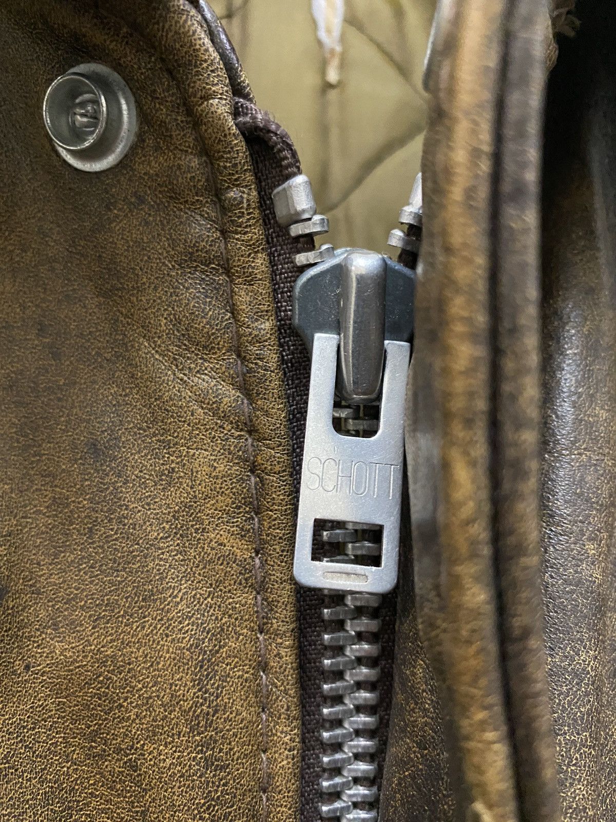 Schott Vintage Schott A-2 Leather Flight Jacket Size US M / EU 48-50 / 2 - 7 Thumbnail
