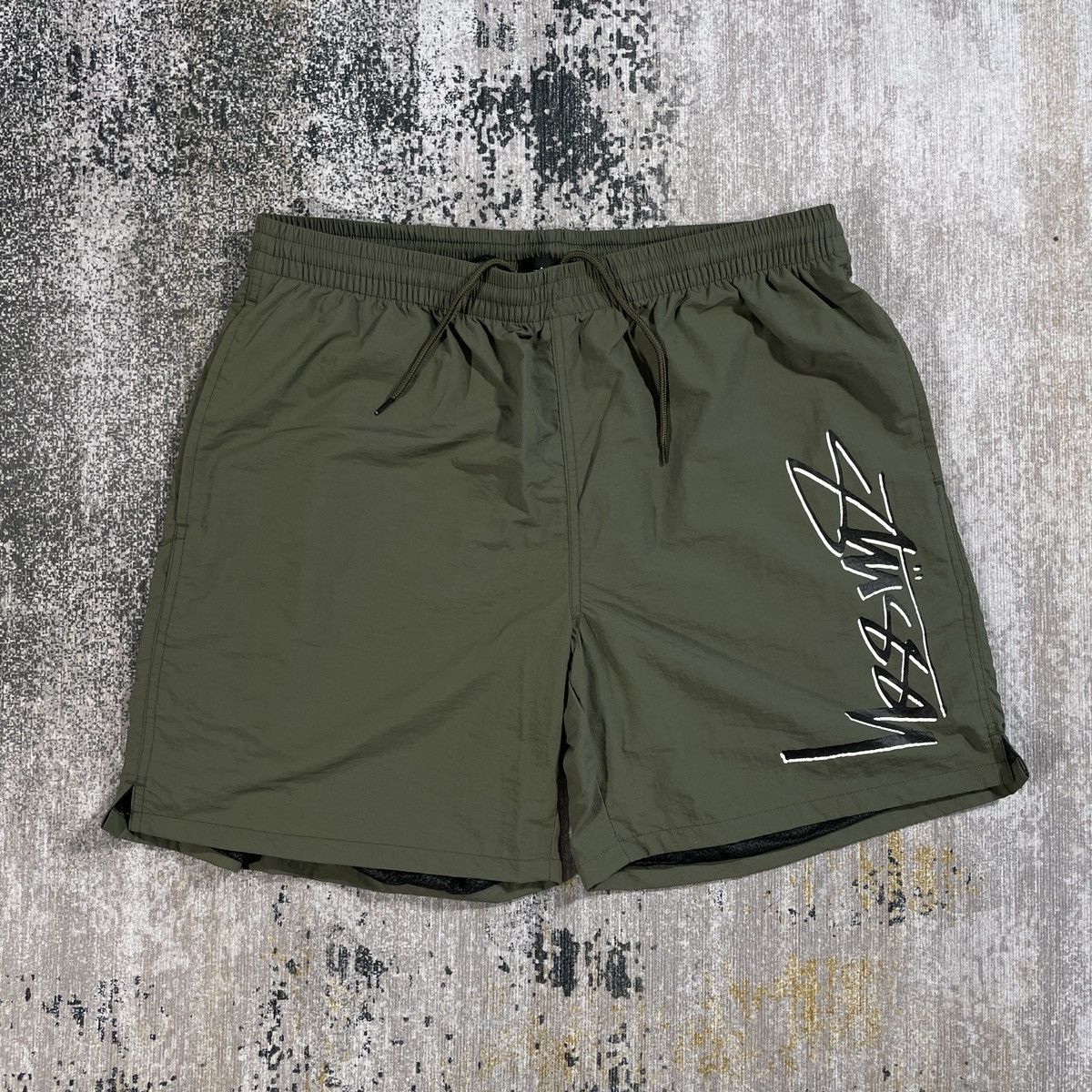Stussy STUSSY GREEN SHORTS 30 - SHADOW SCRIPT Size US 30 / EU 46 - 1 Thumbnail