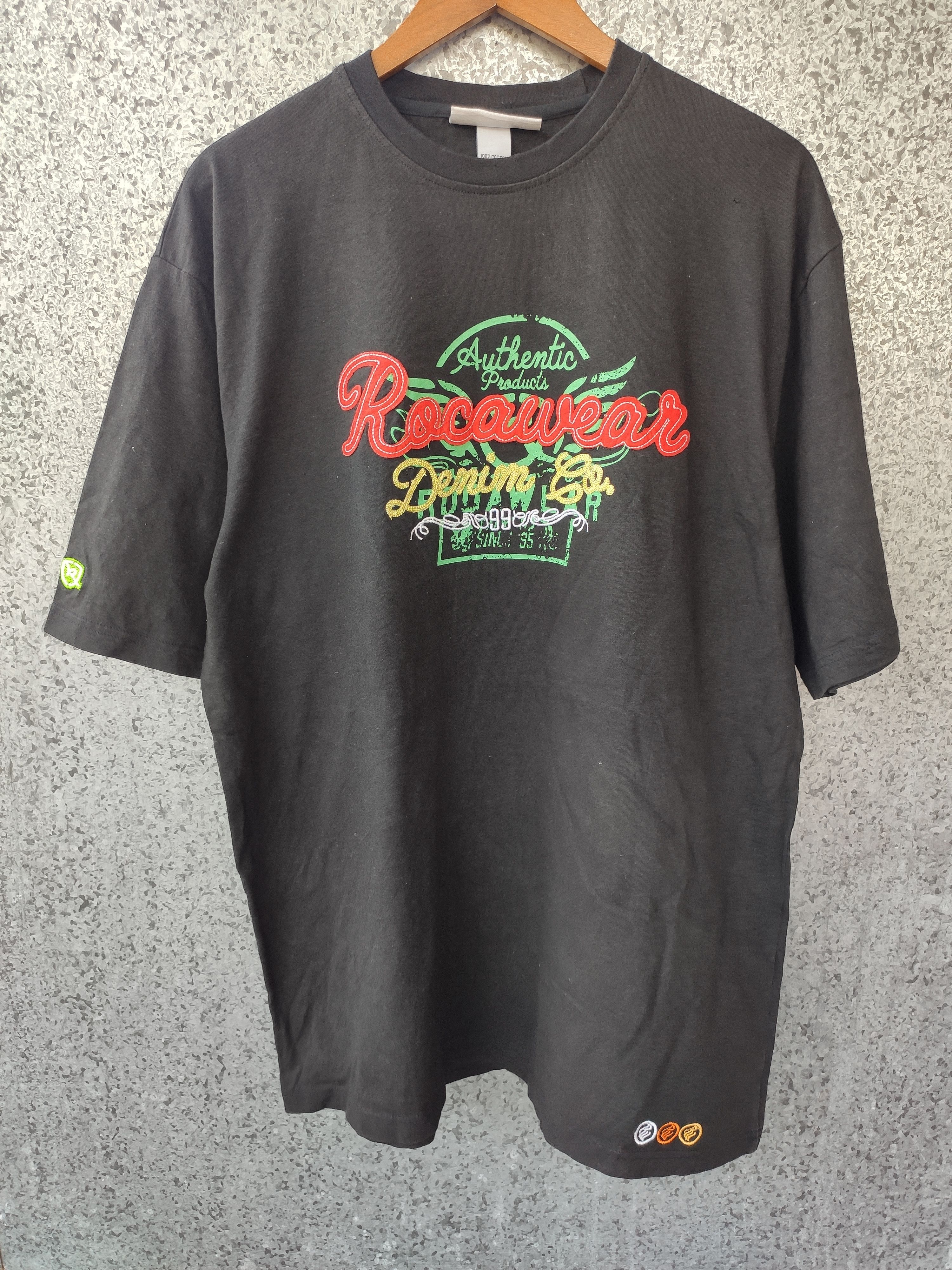 JNCO Rocawear t shirt spell out Size US XL / EU 56 / 4 - 1 Thumbnail