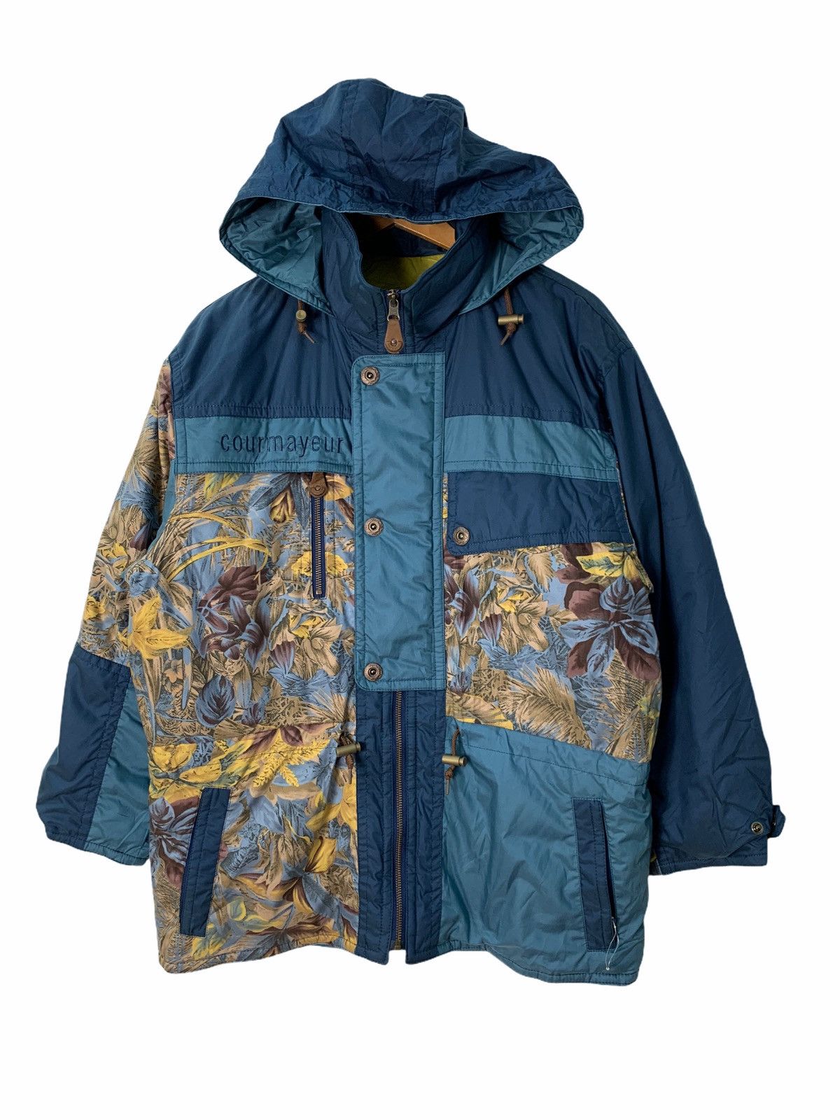 Japanese Brand Rare Japanese Brand Courmayeur Puffer Jacket Color Block Size US L / EU 52-54 / 3 - 1 Thumbnail