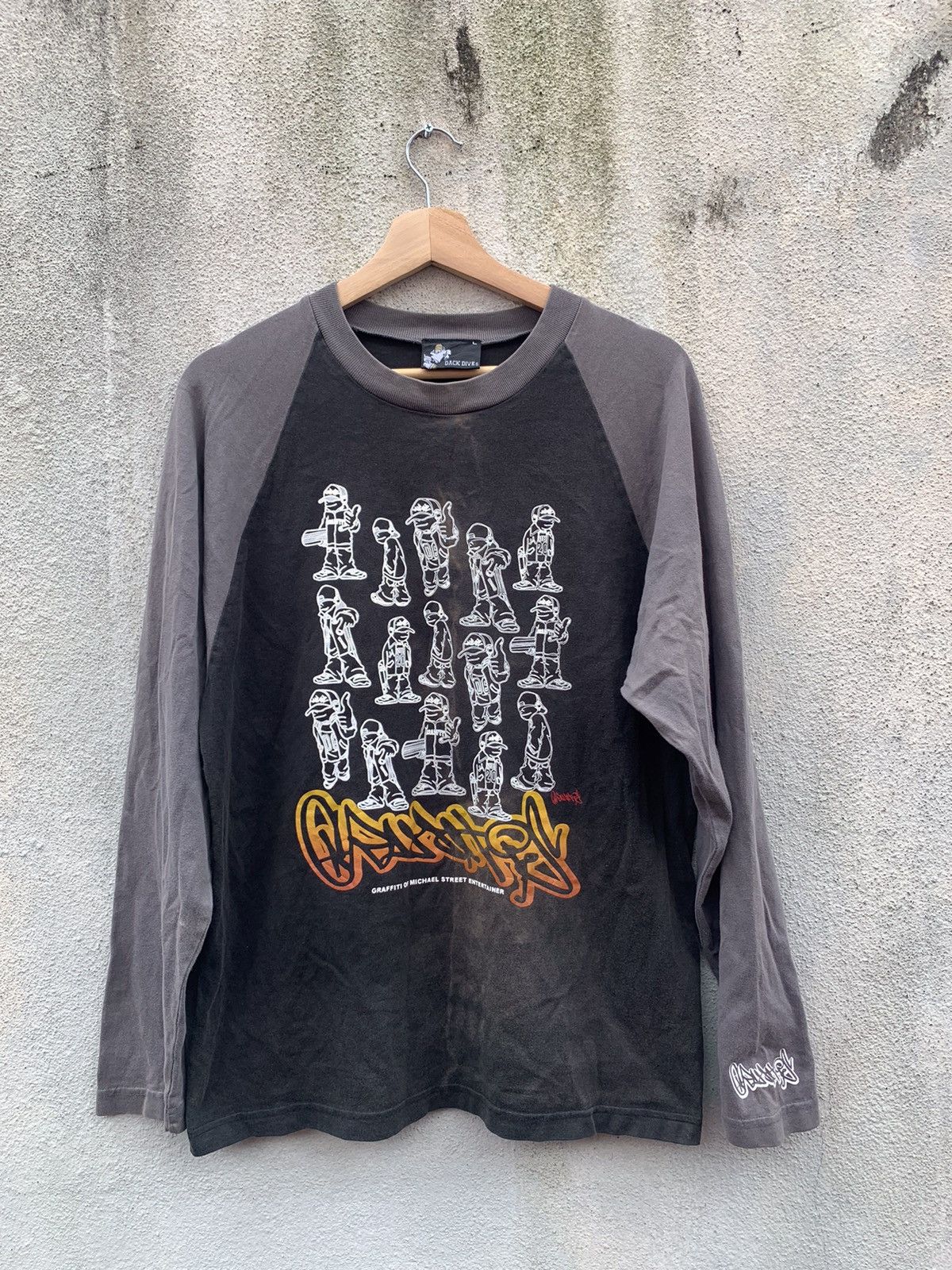 Japanese Brand × Vintage Vintage Sunfaded Graffiti Of Michael Street Entertainer Size US M / EU 48-50 / 2 - 1 Thumbnail