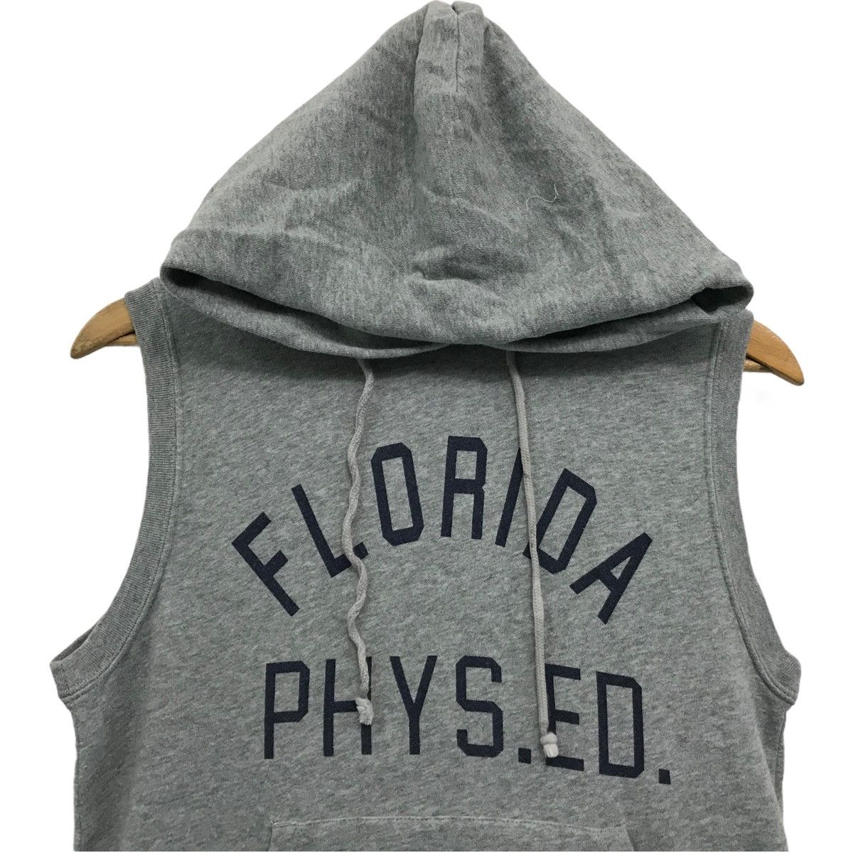 Champion Vintage Champion Hoodie Sleeveless Size US S / EU 44-46 / 1 - 3 Thumbnail