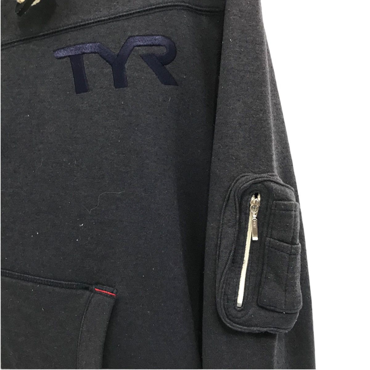 Japanese Brand × Vintage Vintage TYR Sweatshirt TYR Hoodie Pullover Jumper Size US M / EU 48-50 / 2 - 4 Thumbnail