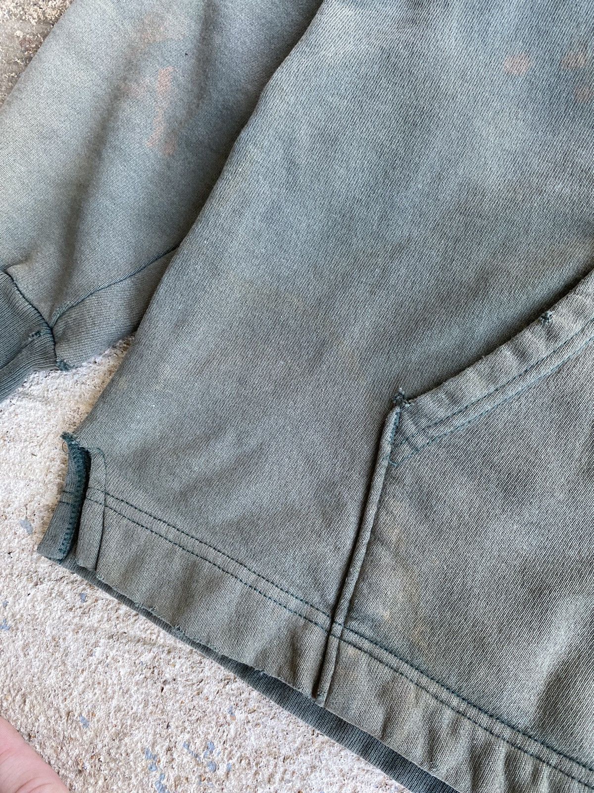 Champion × Vintage Vintage 90’s Champion Olive Fade Distressed Hood Sweatshirt Size US XL / EU 56 / 4 - 7 Thumbnail