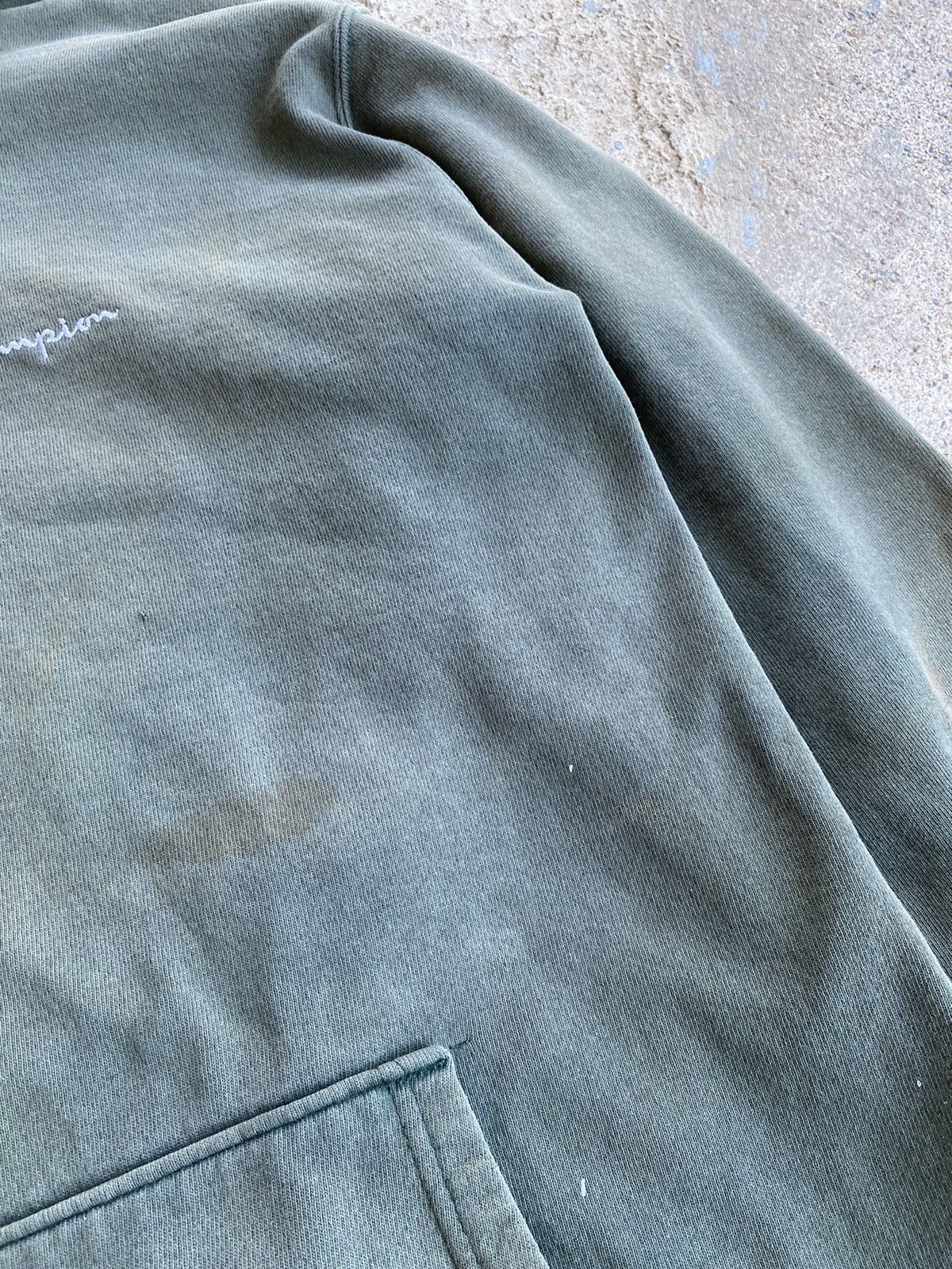 Champion × Vintage Vintage 90’s Champion Olive Fade Distressed Hood Sweatshirt Size US XL / EU 56 / 4 - 5 Thumbnail