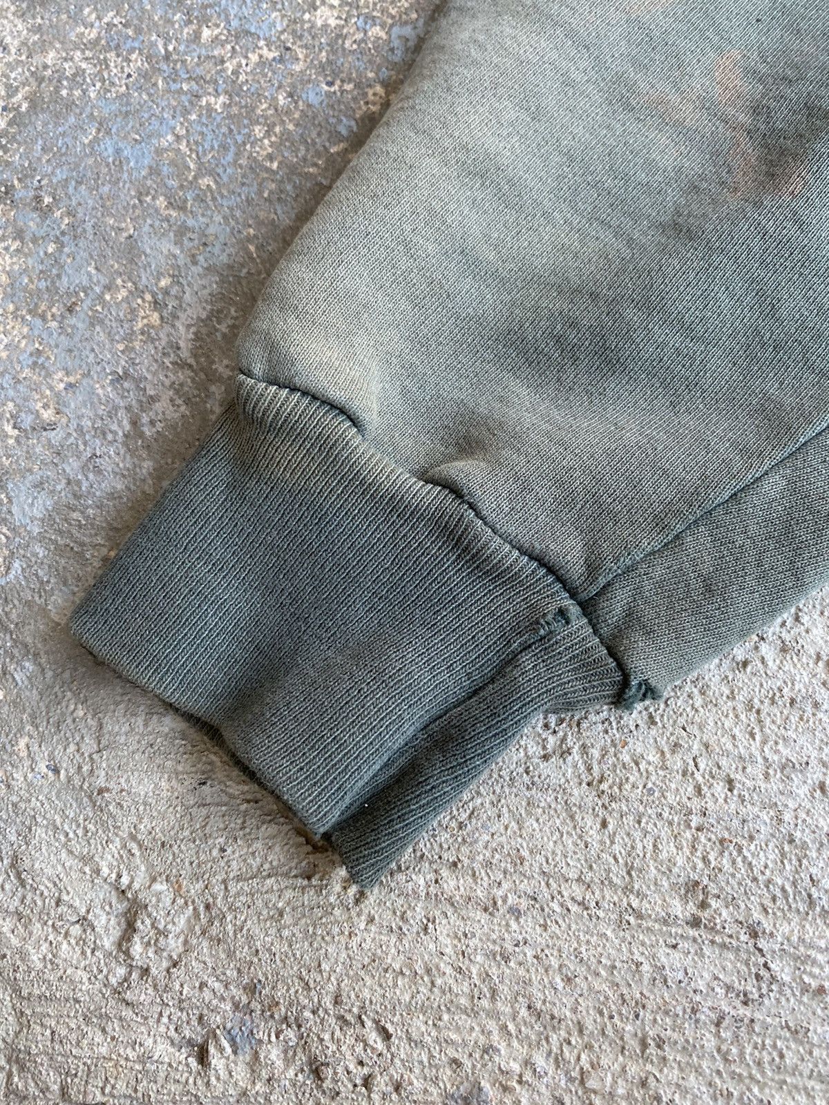 Champion × Vintage Vintage 90’s Champion Olive Fade Distressed Hood Sweatshirt Size US XL / EU 56 / 4 - 11 Thumbnail