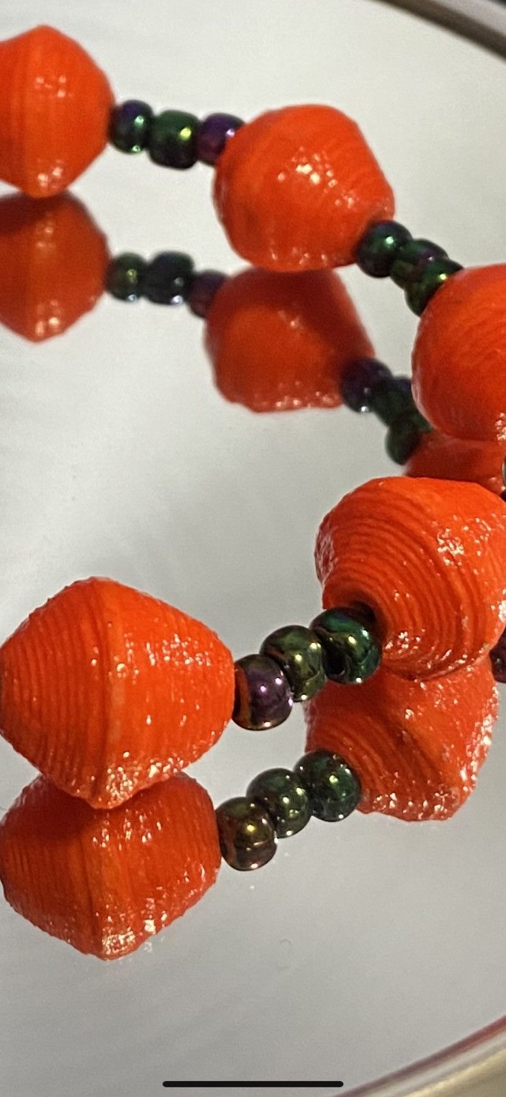 Vintage Orange & Purple Iridescent Beaded Stretch Bracelet Size ONE SIZE - 3 Thumbnail