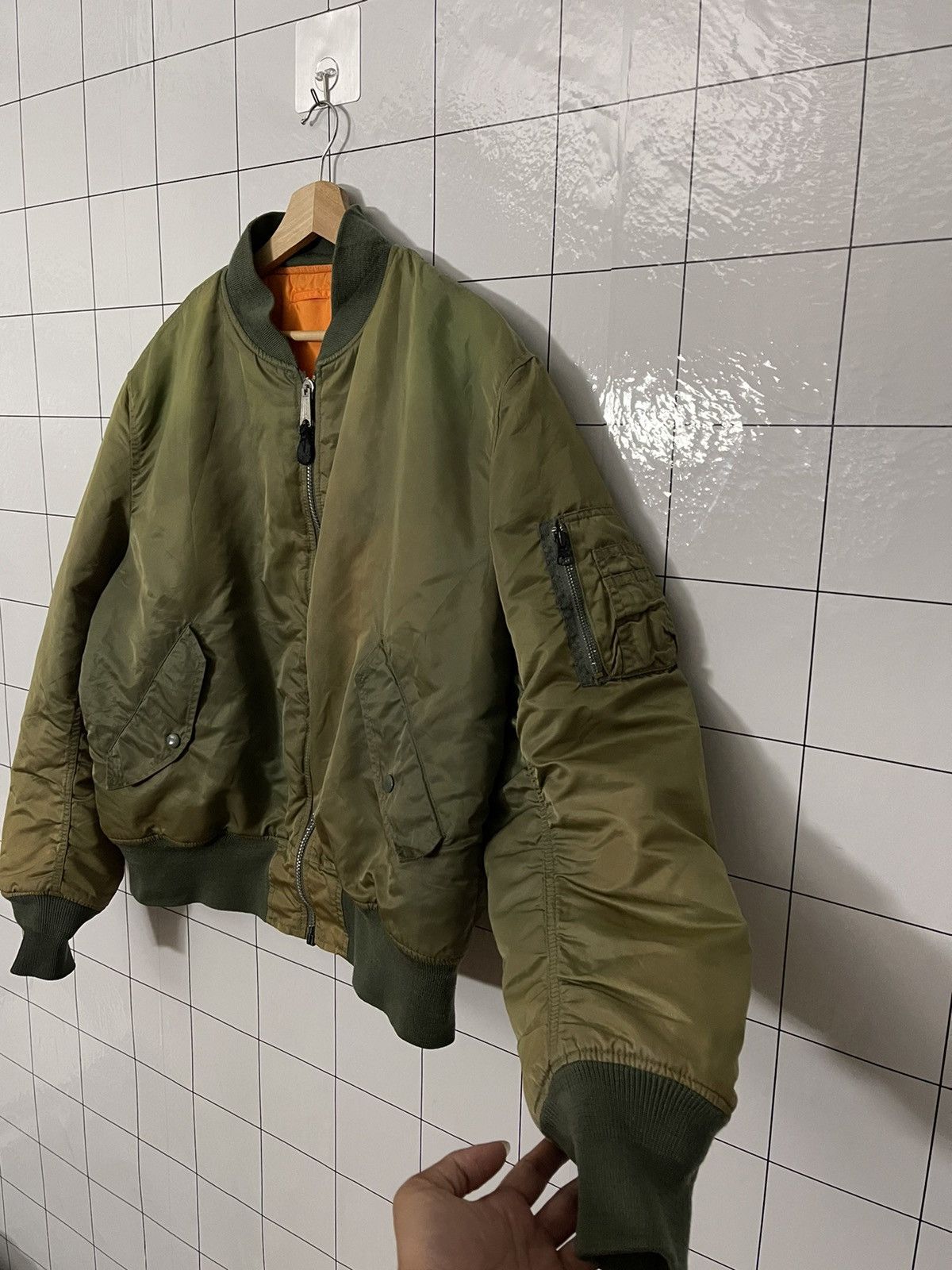 Alpha Industries × Vintage Vintage Alpha Industries Kanye Style Bomber Jacket Size US XL / EU 56 / 4 - 4 Thumbnail