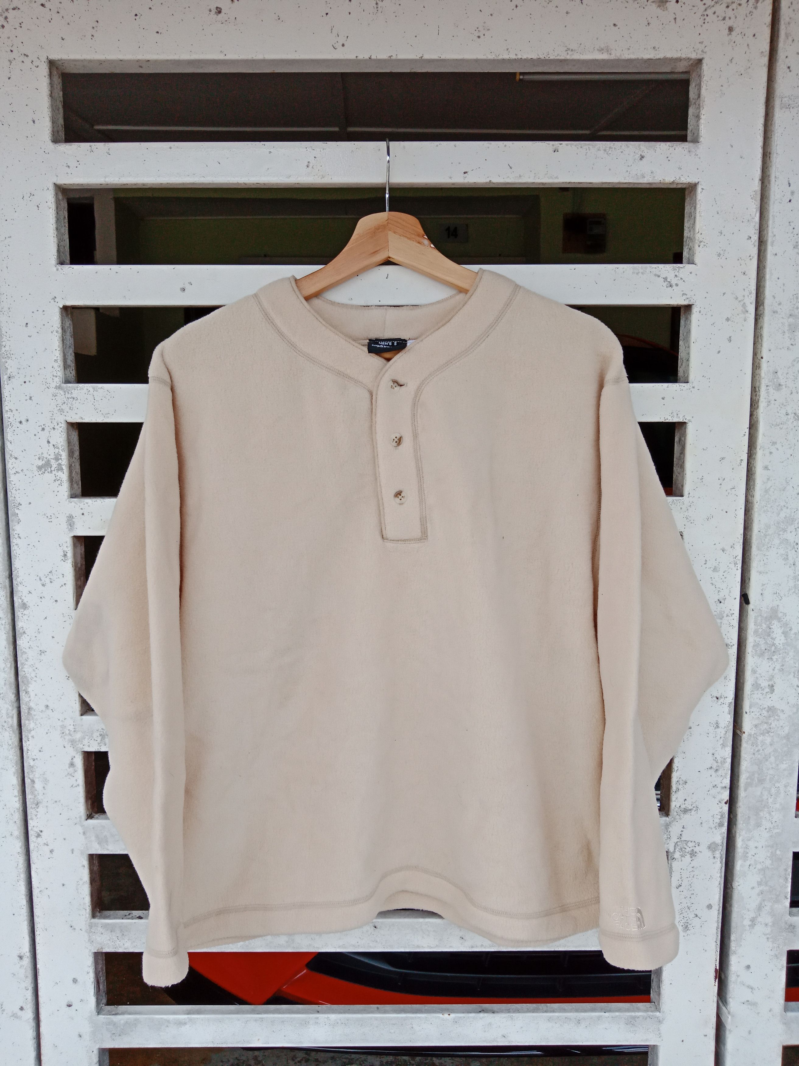 image of The North Face Hand Spell Out Fleece in Brown, Men's (Size Large)