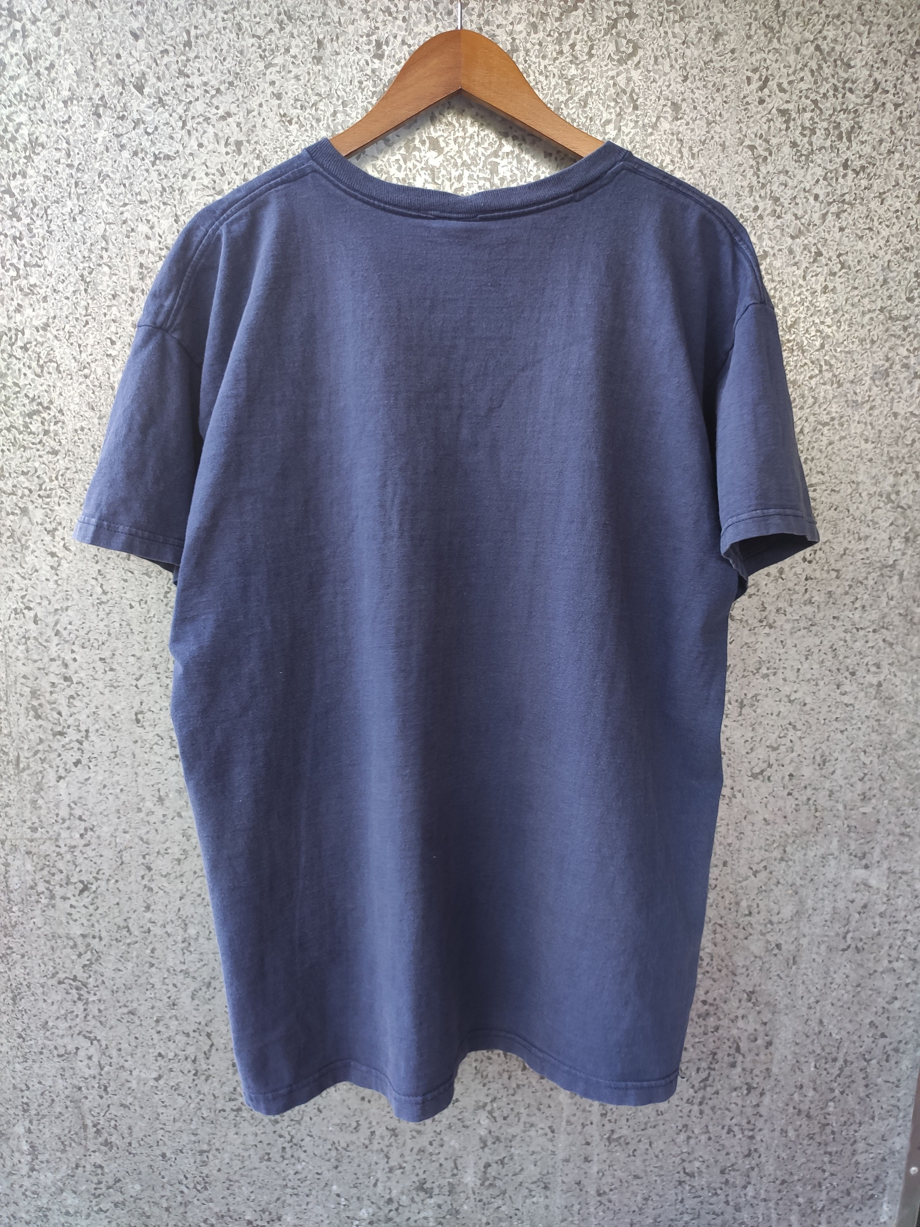 Kaws Vintage 90s Vintage Joe Cool t shirt big print Size US XL / EU 56 / 4 - 3 Thumbnail