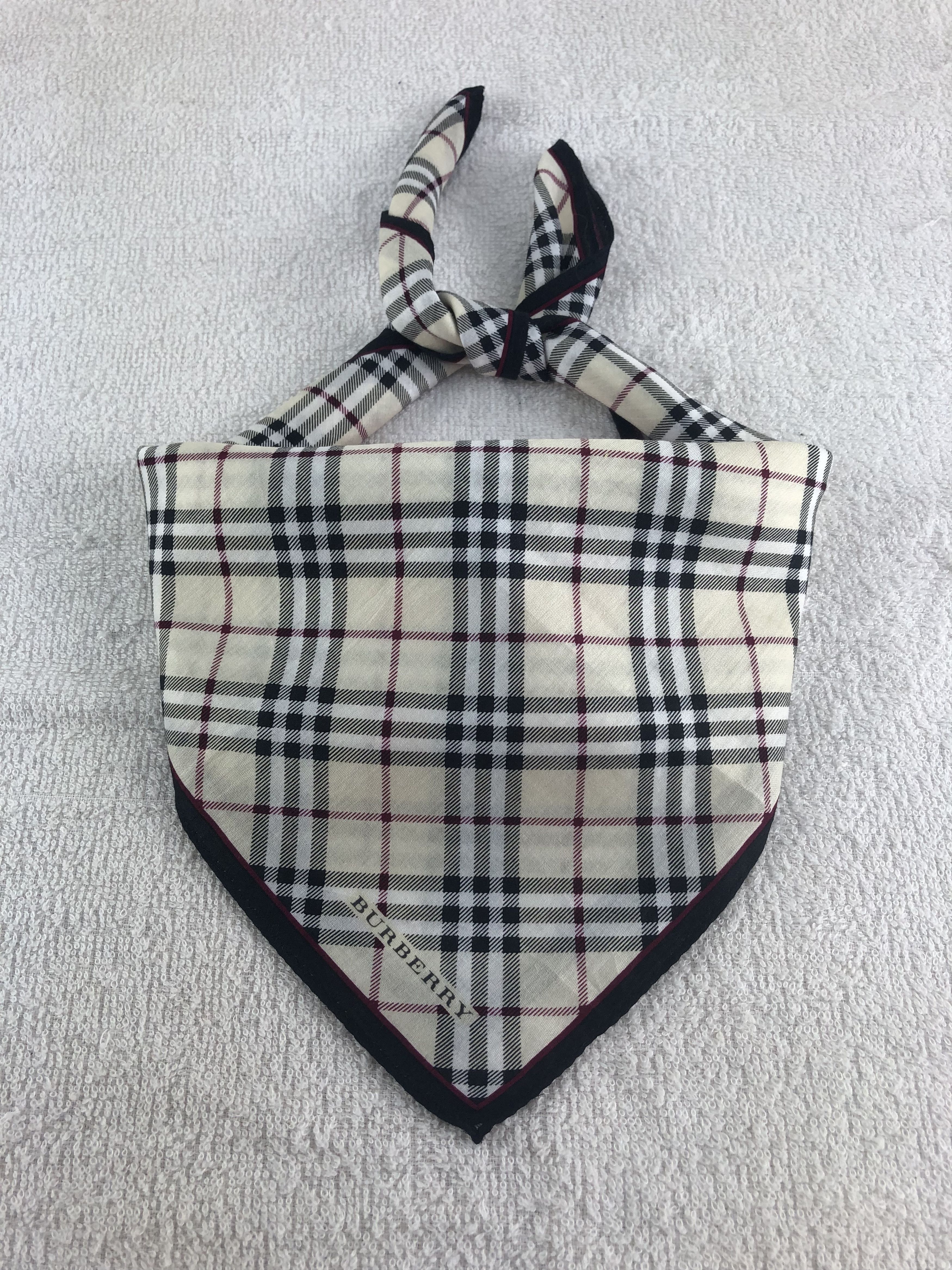 Burberry Burberry Handkerchief / Bandana / Neckerchief C122 Size ONE SIZE - 1 Thumbnail