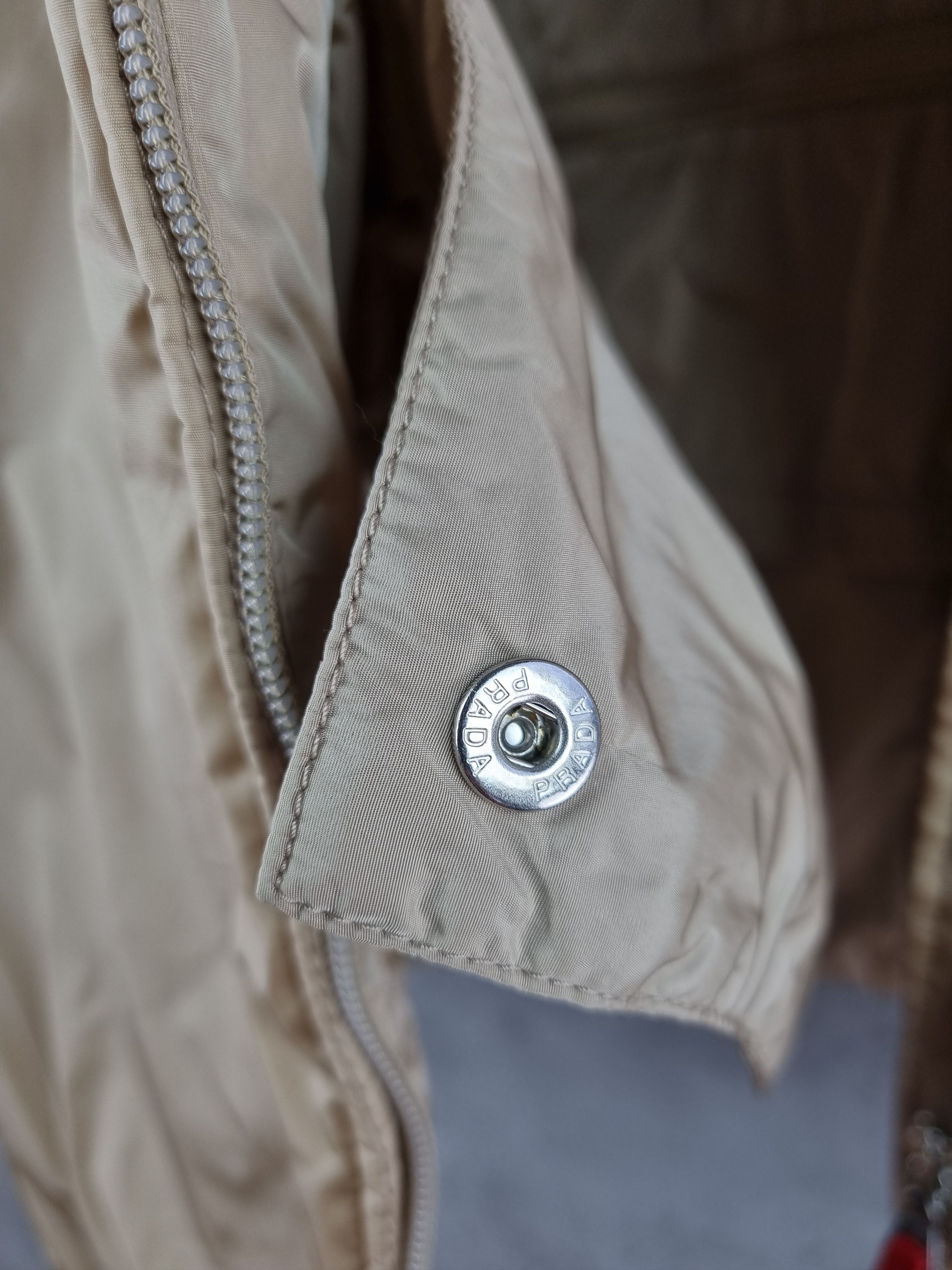 Prada 90s PRADA Gold Nylon Soft Fabrics Vintage Jacket Size M / US 6-8 / IT 42-44 - 13 Thumbnail